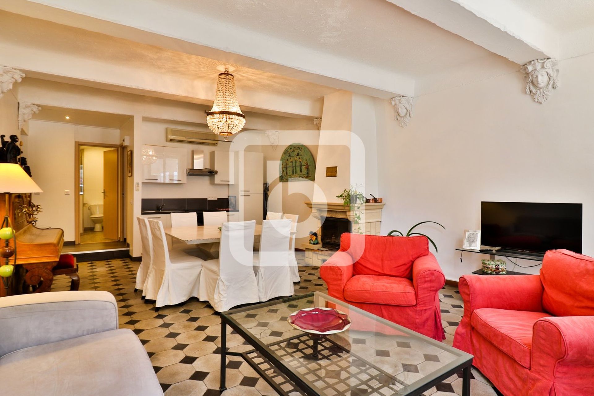 Huis in La Garde-Freinet, Provence-Alpes-Côte d'Azur 10225272