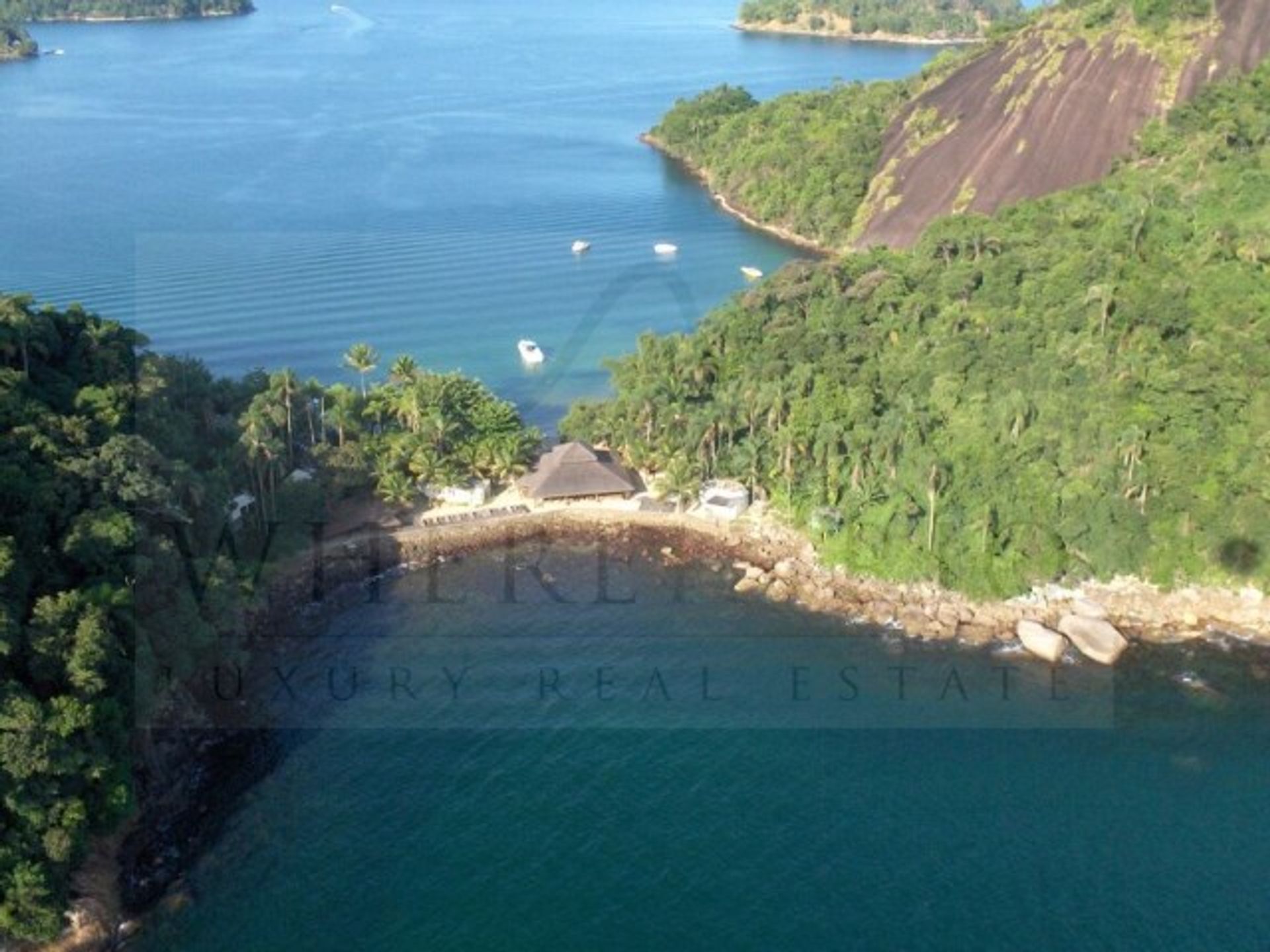 Земельные участки в Angra dos Reis, Rio de Janeiro 10225303