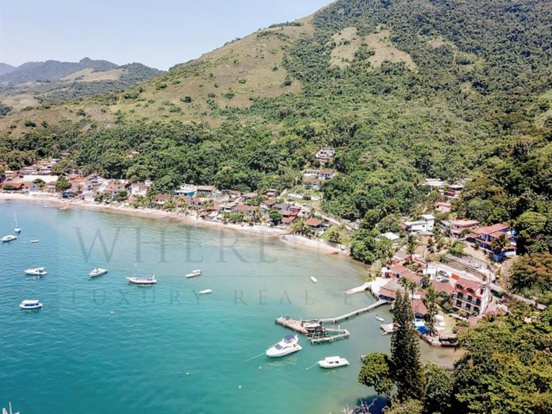 Tanah dalam Angra dos Reis, Rio de Janeiro 10225324