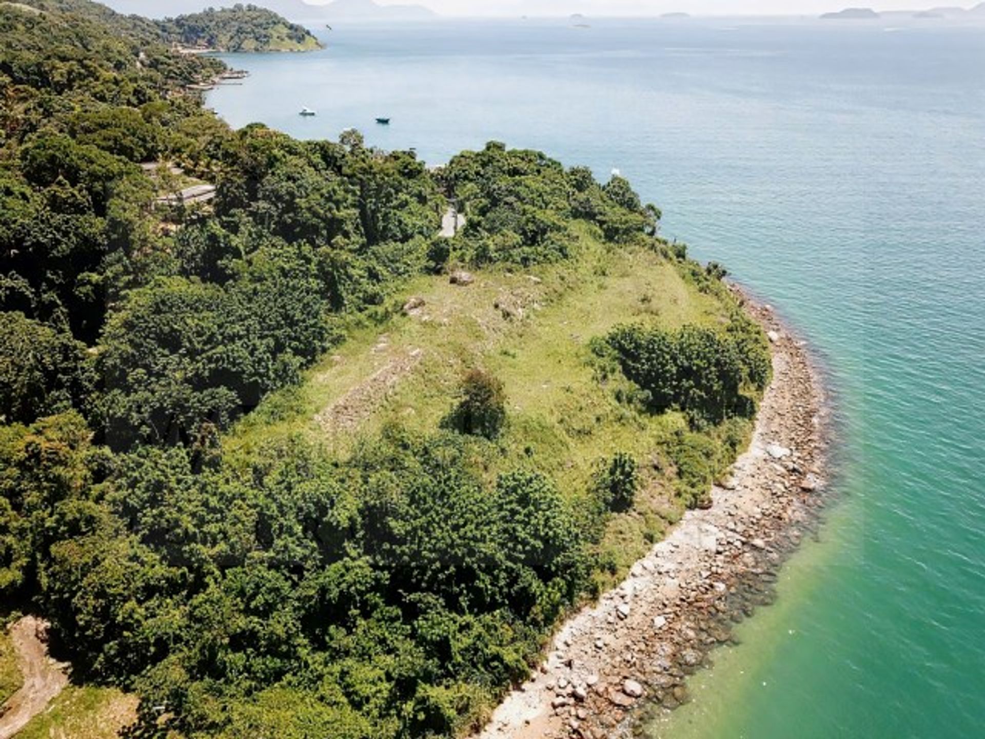 Terre dans Angra dos Reis, State of Rio de Janeiro 10225324