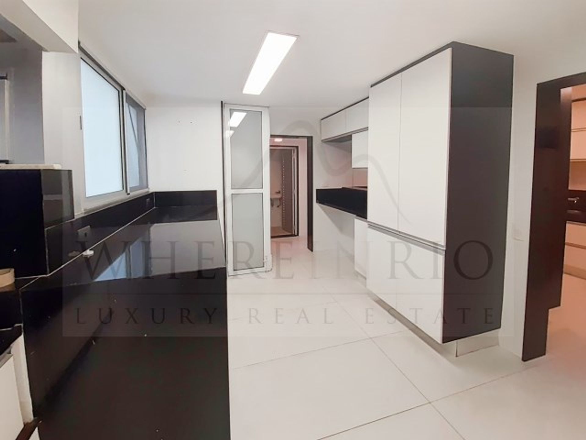 Condominium in , State of Rio de Janeiro 10225367