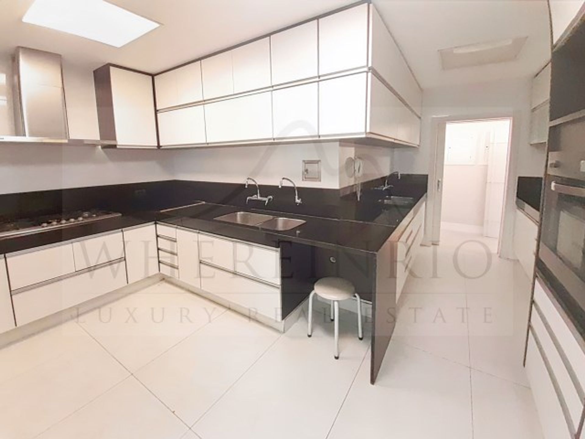 Condominium in , State of Rio de Janeiro 10225367