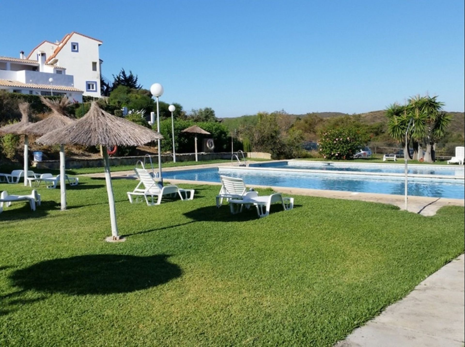 rumah dalam Puerto de la Duquesa, Andalusia 10225387