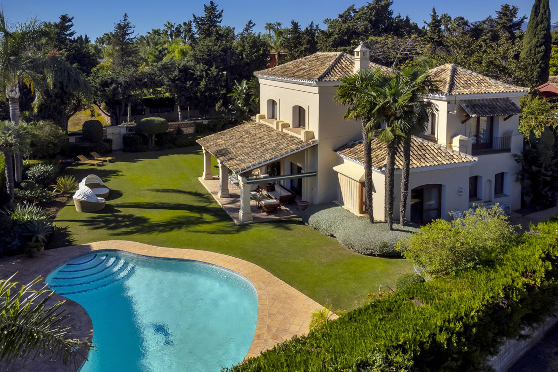 casa en San Pedro de Alcántara, Andalucía 10225418