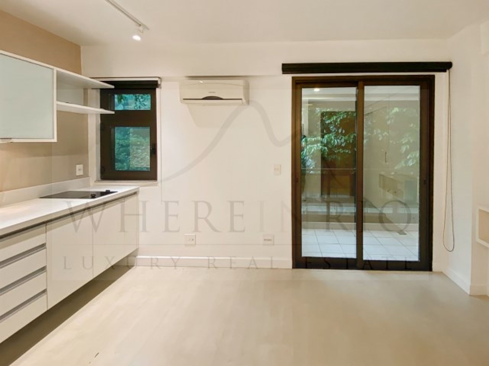 Condominium in Leblon, Rio de Janeiro 10225472