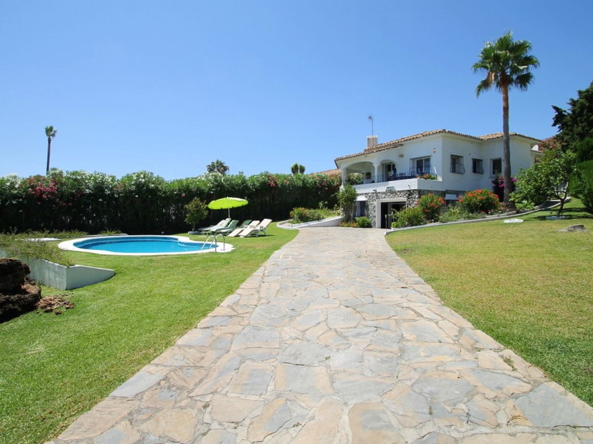 rumah dalam Marbella, Andalucía 10225510