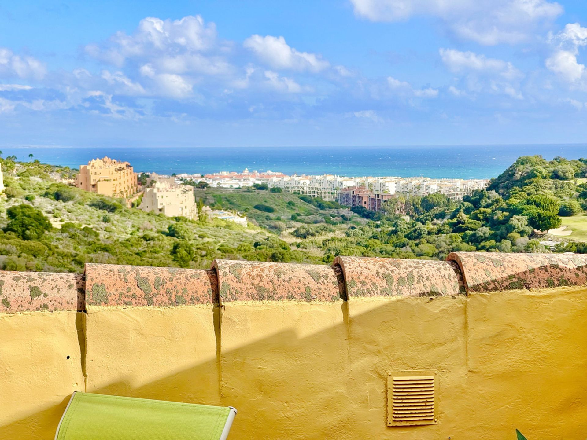 Rumah di Puerto de la Duquesa, Andalusia 10225576