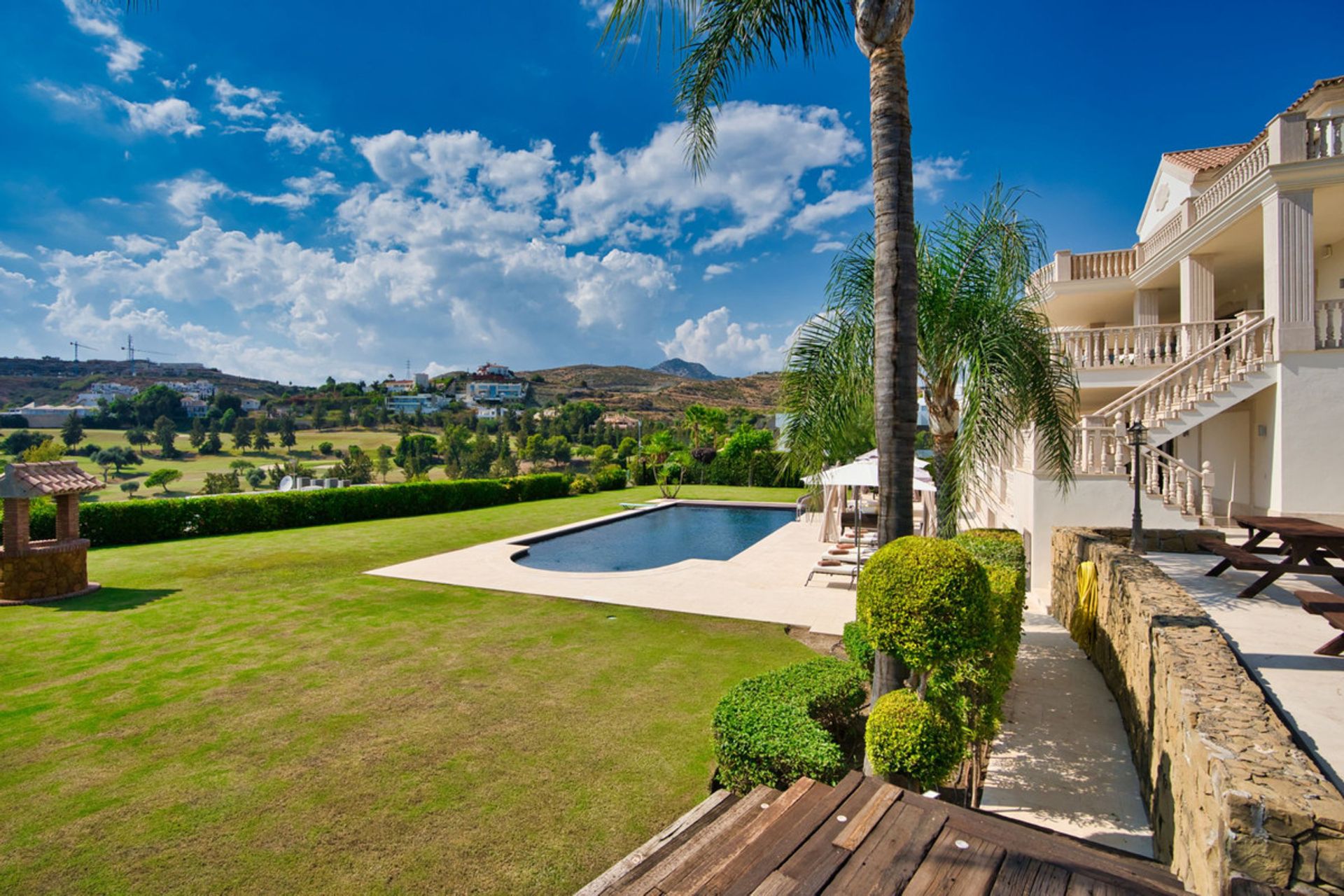 House in Benahavís, Andalusia 10225579