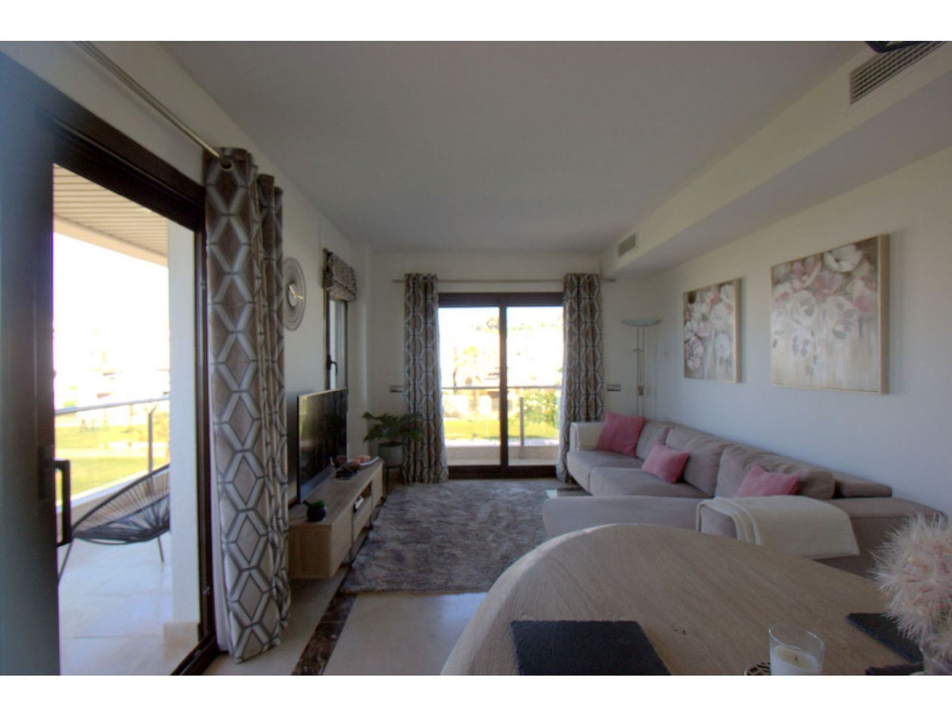 Condominium in Castillo de Sabinillas, Andalusië 10225647