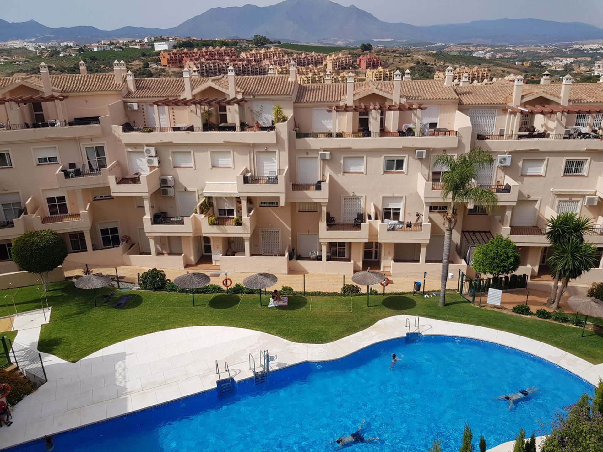 casa no Puerto de la Duquesa, Andalusia 10225759