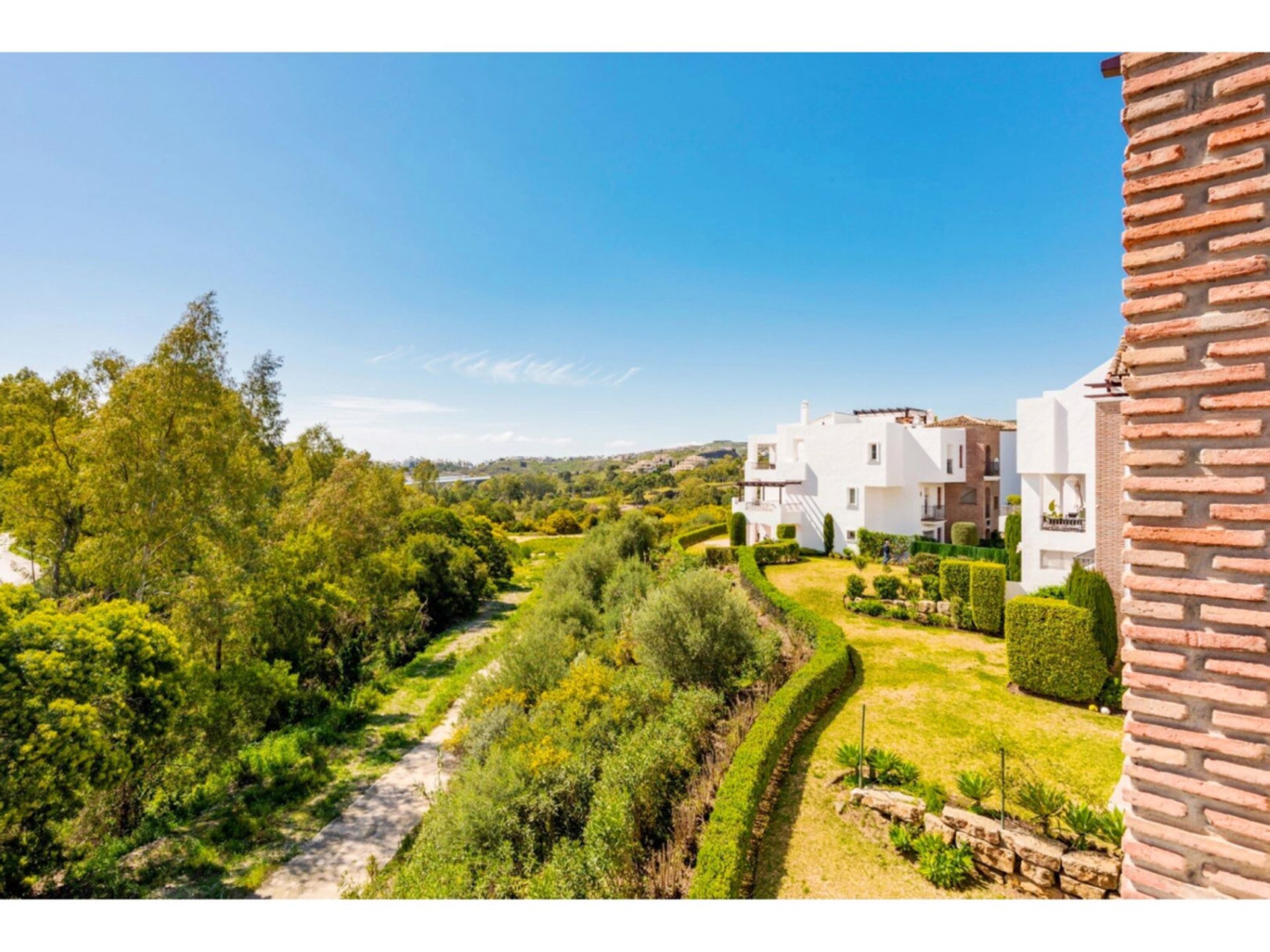 Condominio nel Benahavis, Andalusia 10225875