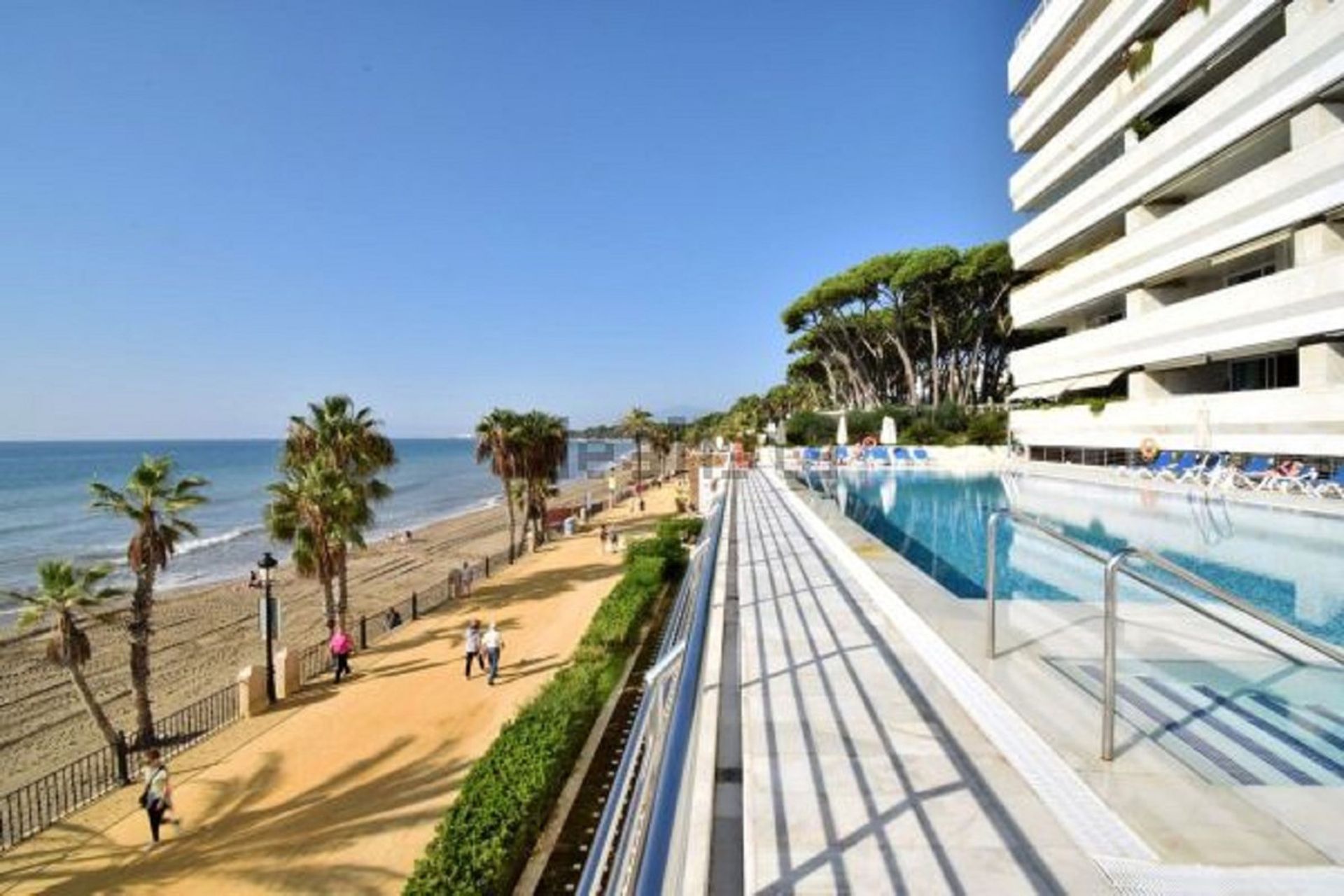 Huis in Marbella, Andalusia 10225964