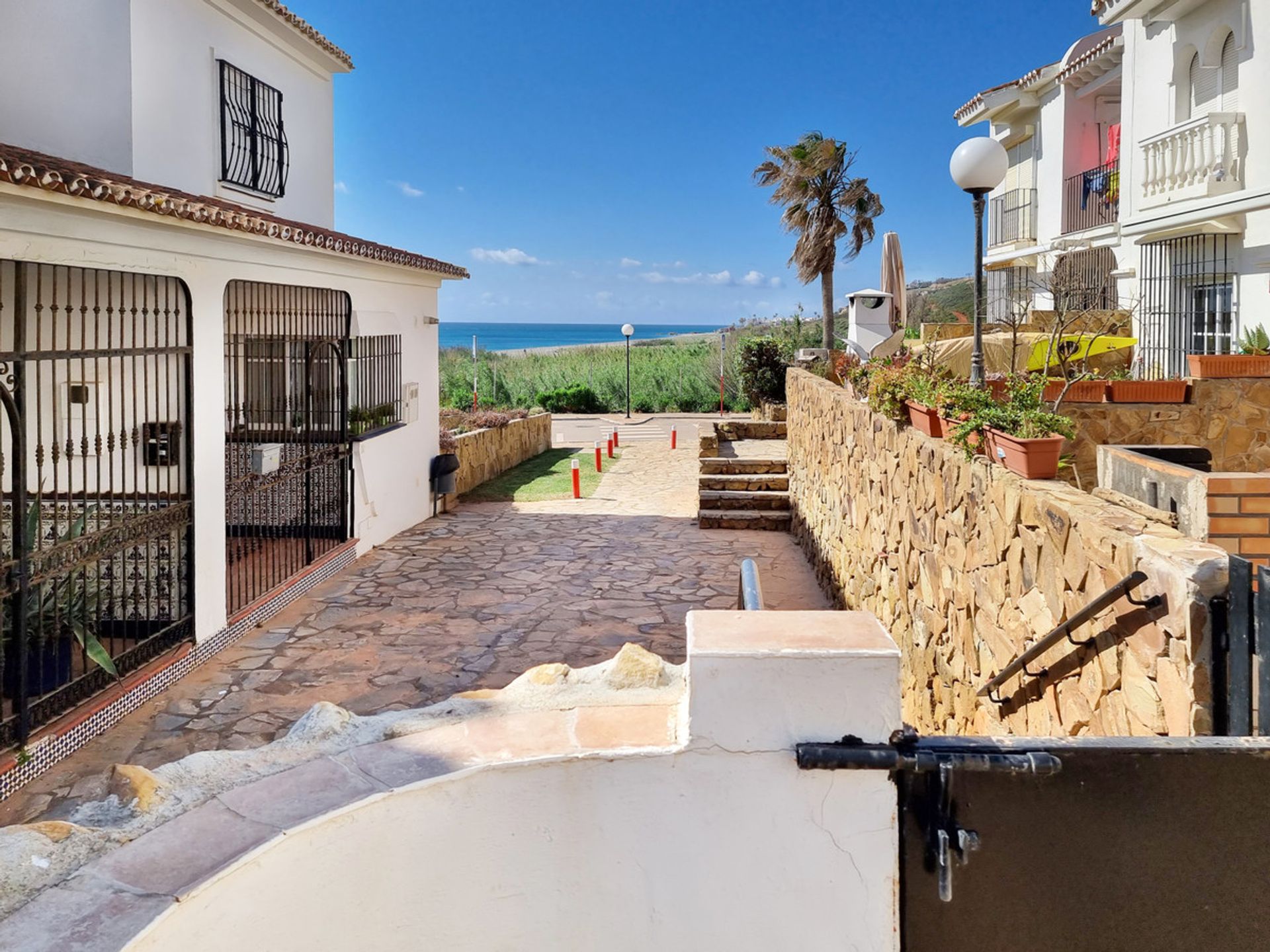 rumah dalam Puerto de la Duquesa, Andalusia 10226152