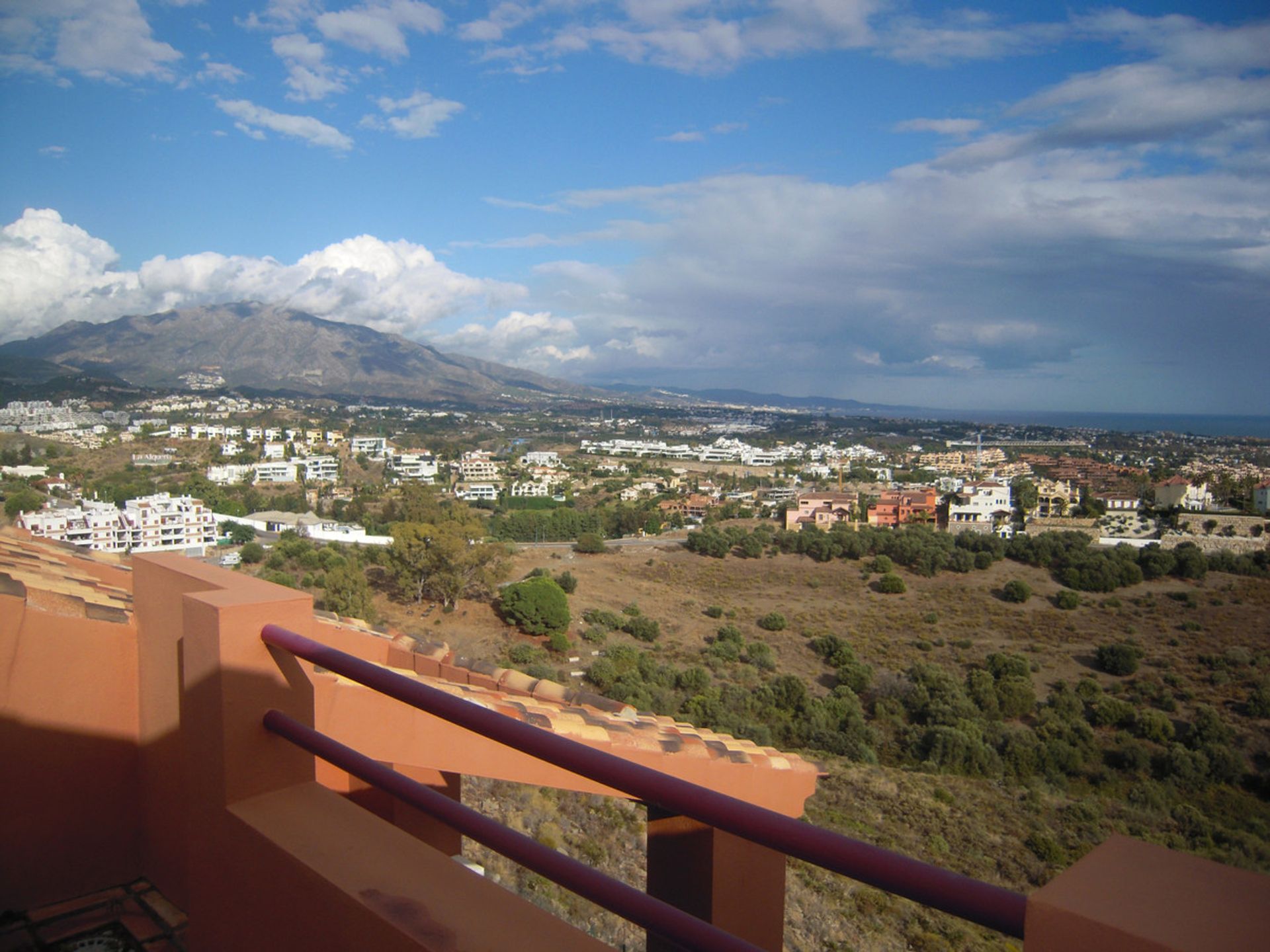 بيت في Benahavís, Andalusia 10226167