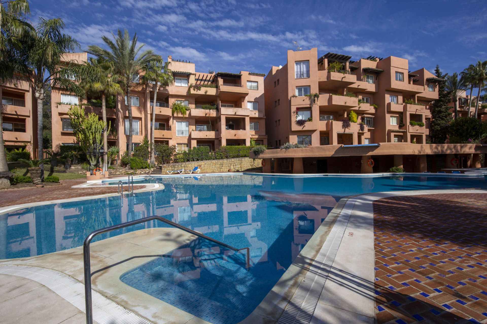 Condominium in Marbella, Andalusia 10226190