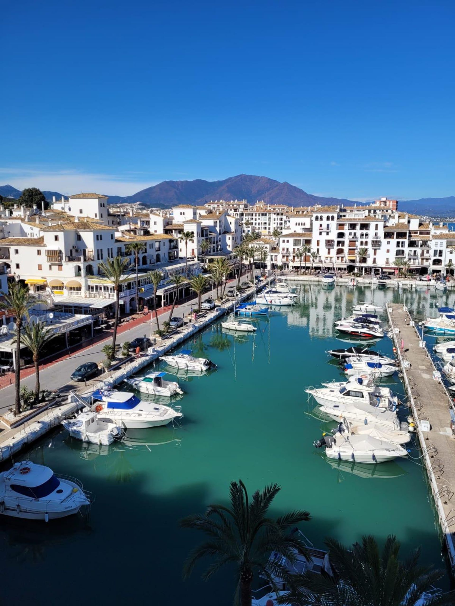 Condominio nel Puerto de la Duquesa, Andalusia 10226461