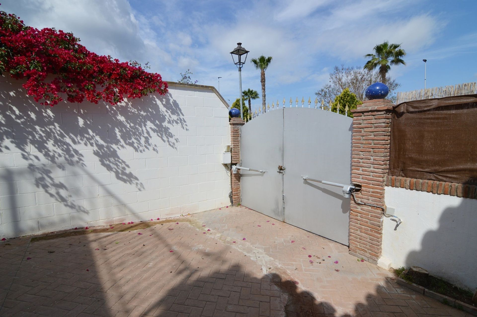 Casa nel Alhaurín de la Torre, Andalucía 10226801