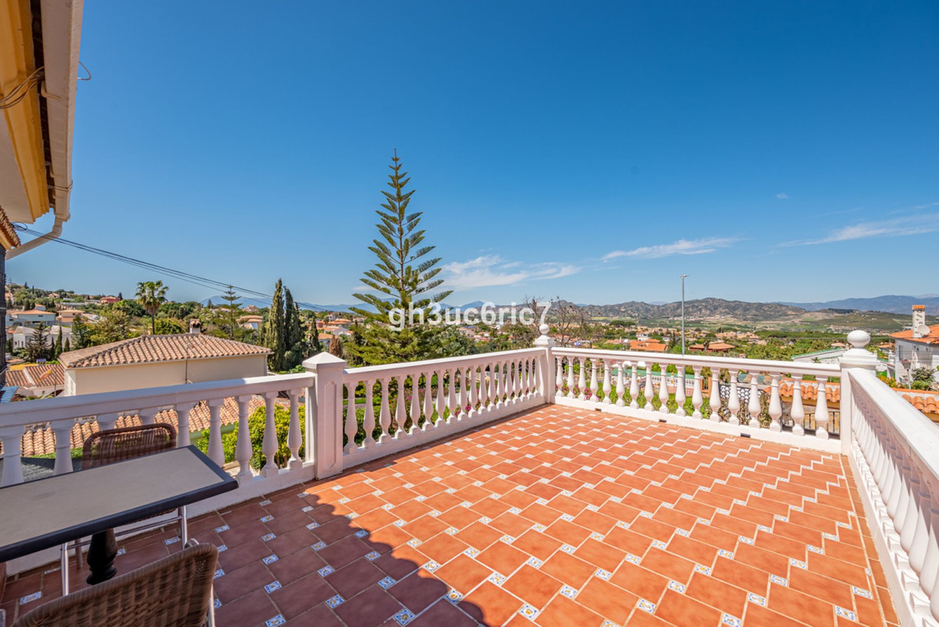 Rumah di Alhaurín de la Torre, Andalucía 10226811