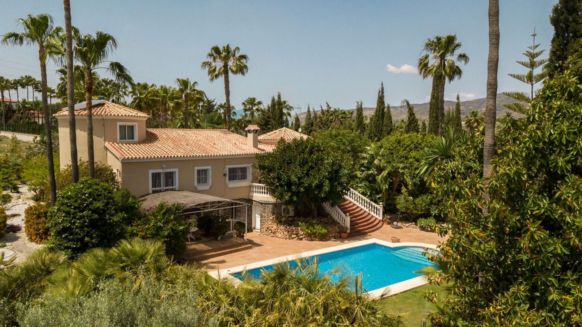 Rumah di Alhaurin de la Torre, Andalusia 10226825