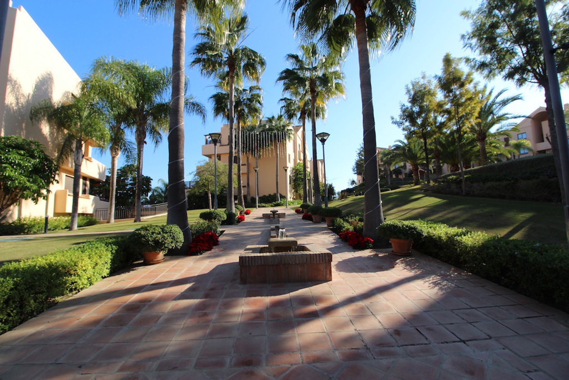 Condominium in Benahavís, Andalusia 10226887