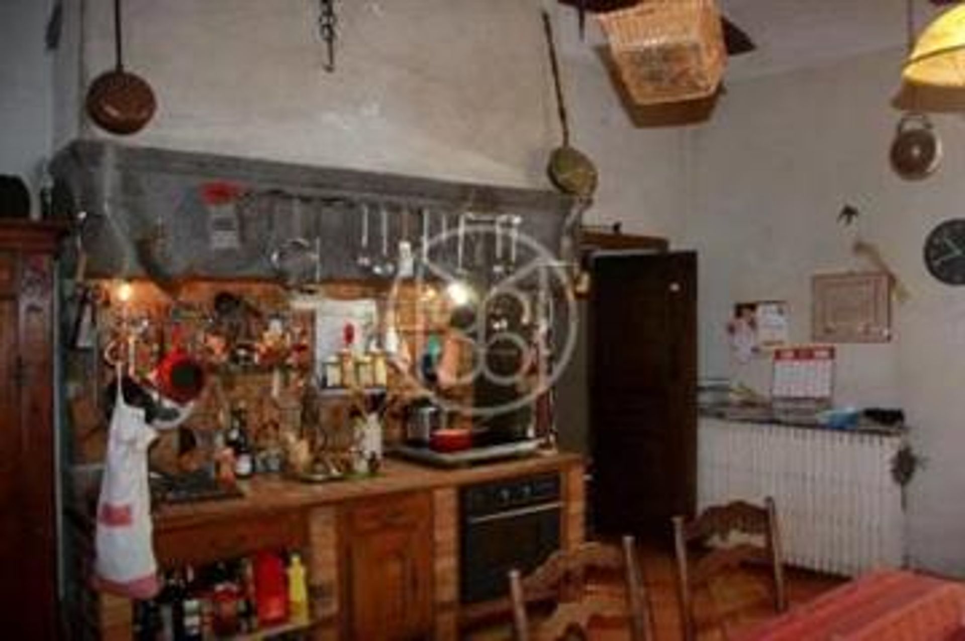 Haus im Combronde, Auvergne-Rhône-Alpes 10226970