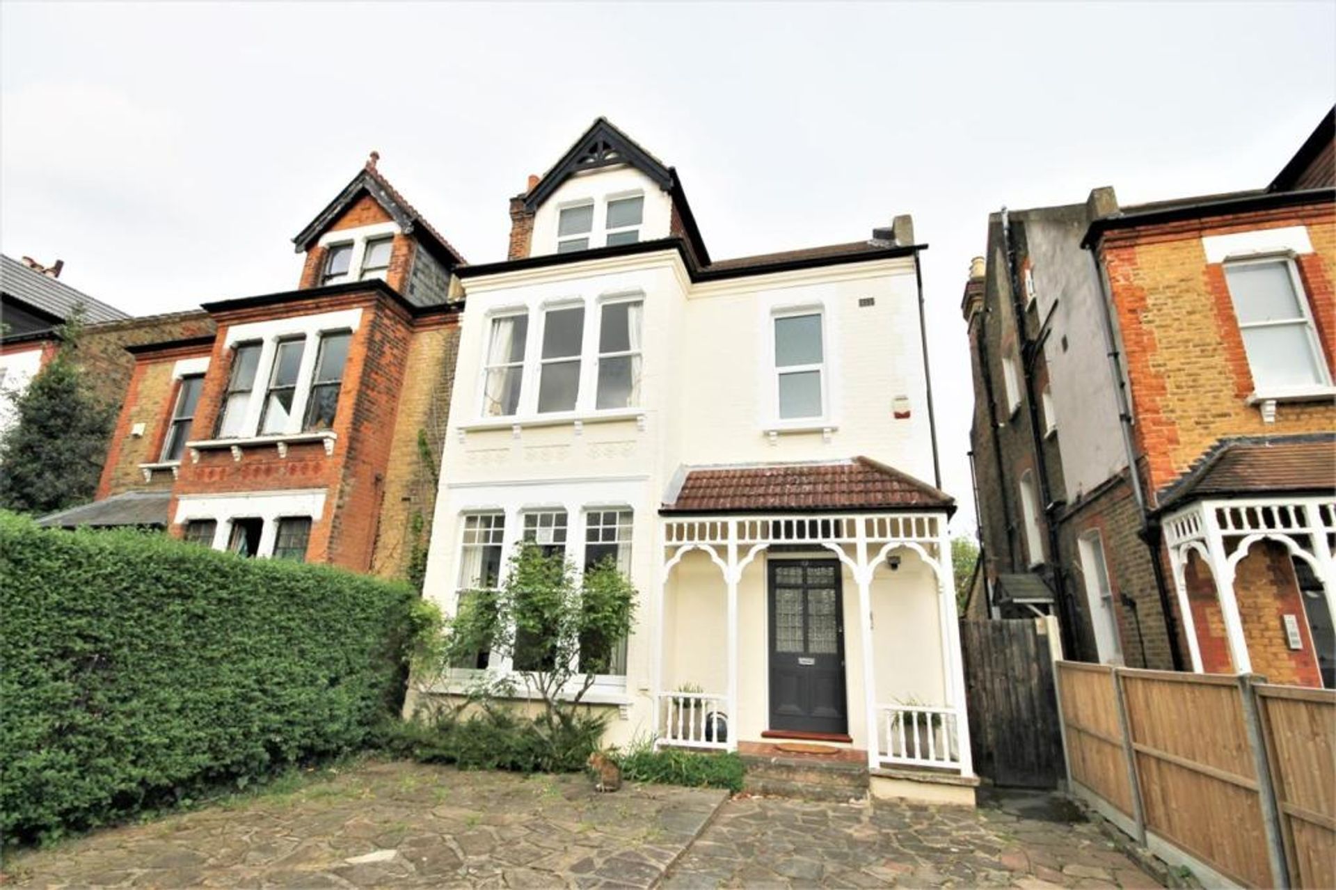 Condominium in Elmers Einde, Bromley 10226973