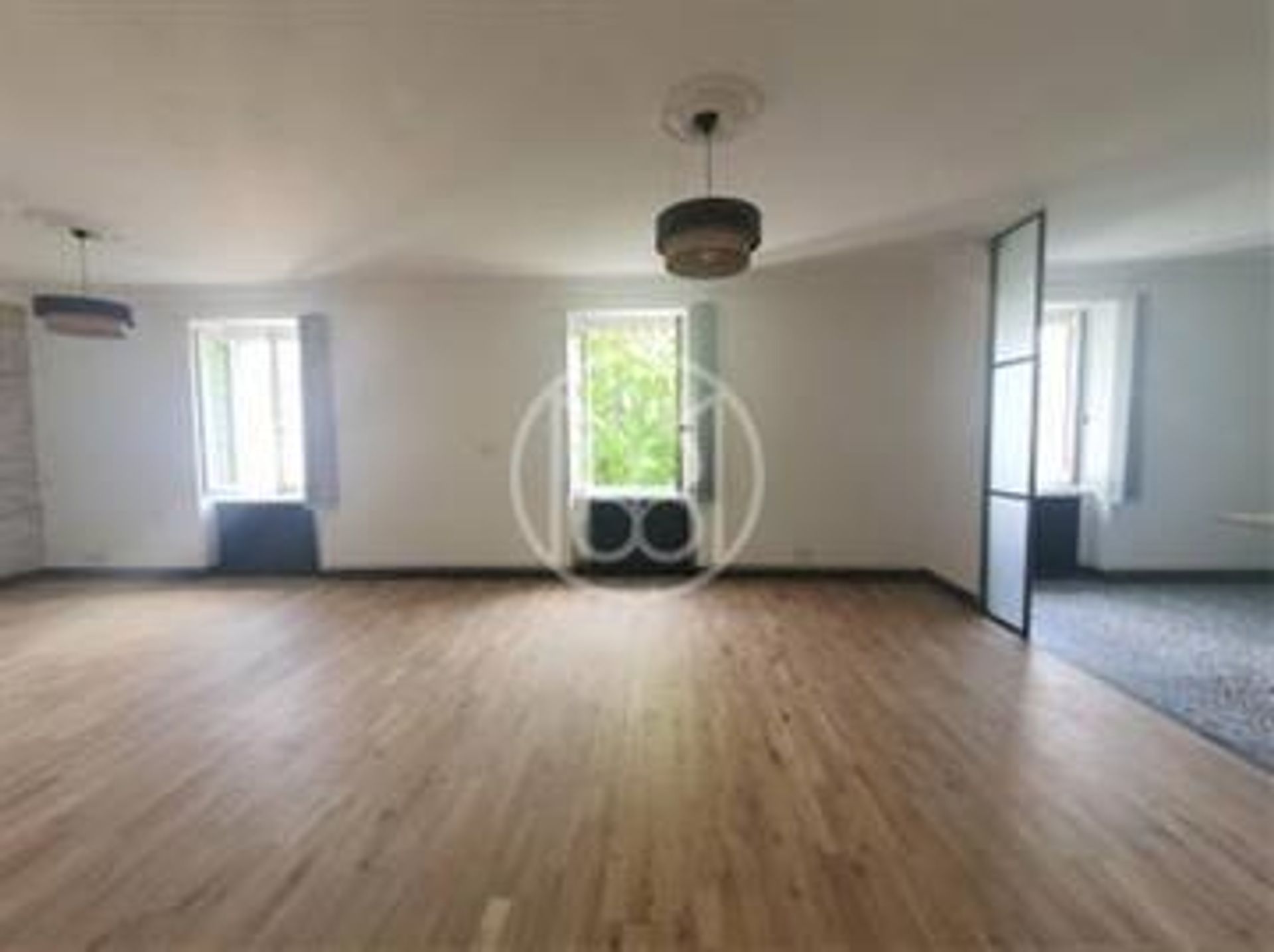 Condominio en Clermont-Ferrand, Auvergne-Rhône-Alpes 10226978