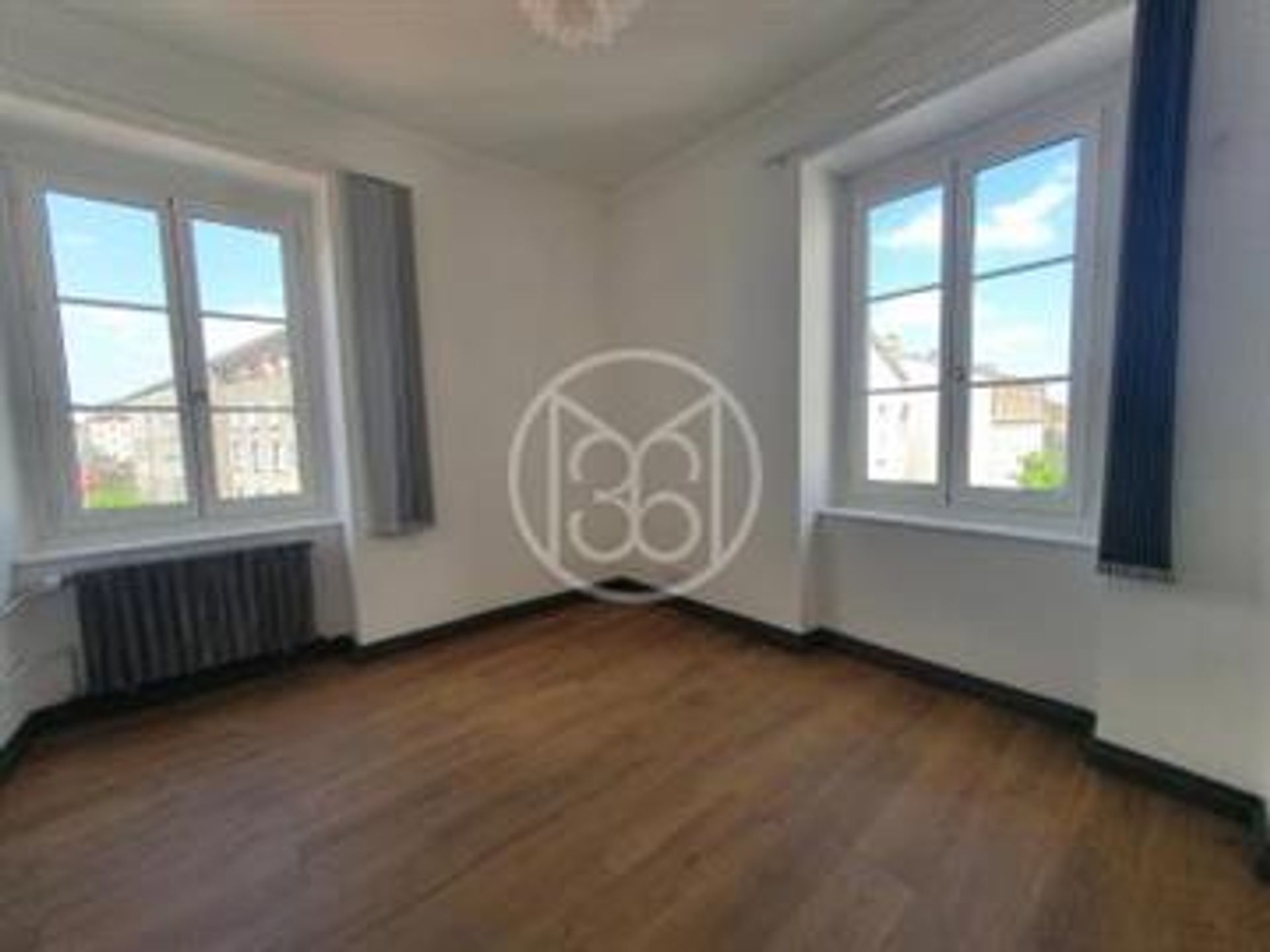 Condominio en Clermont-Ferrand, Auvergne-Rhône-Alpes 10226978