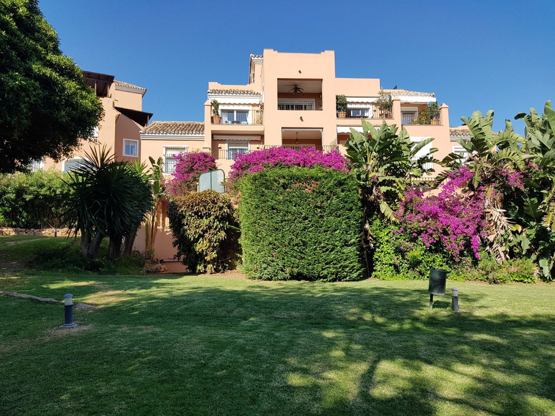 Condominium in , Andalucía 10227624