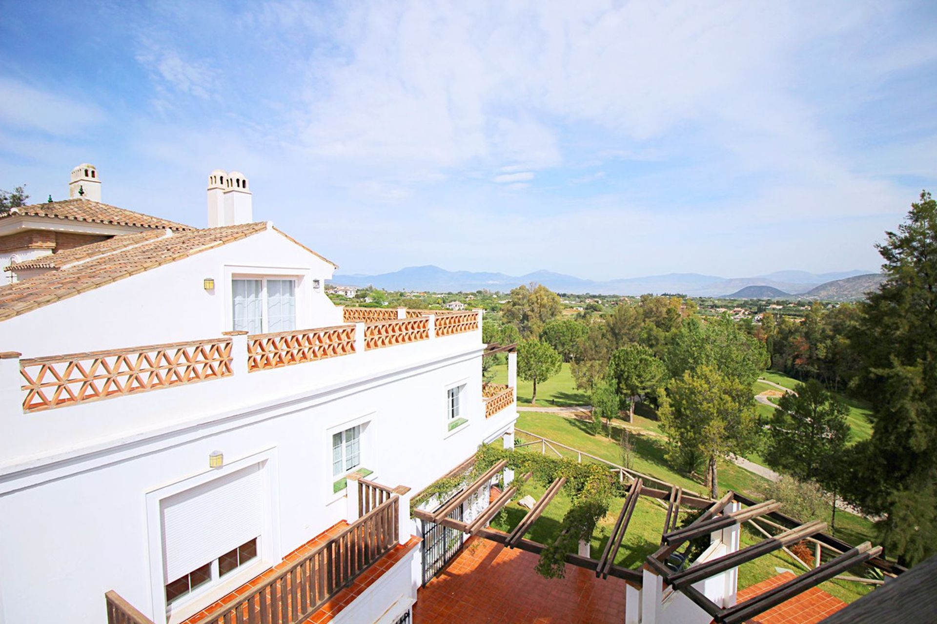 房子 在 Alhaurín de la Torre, Andalucía 10227793