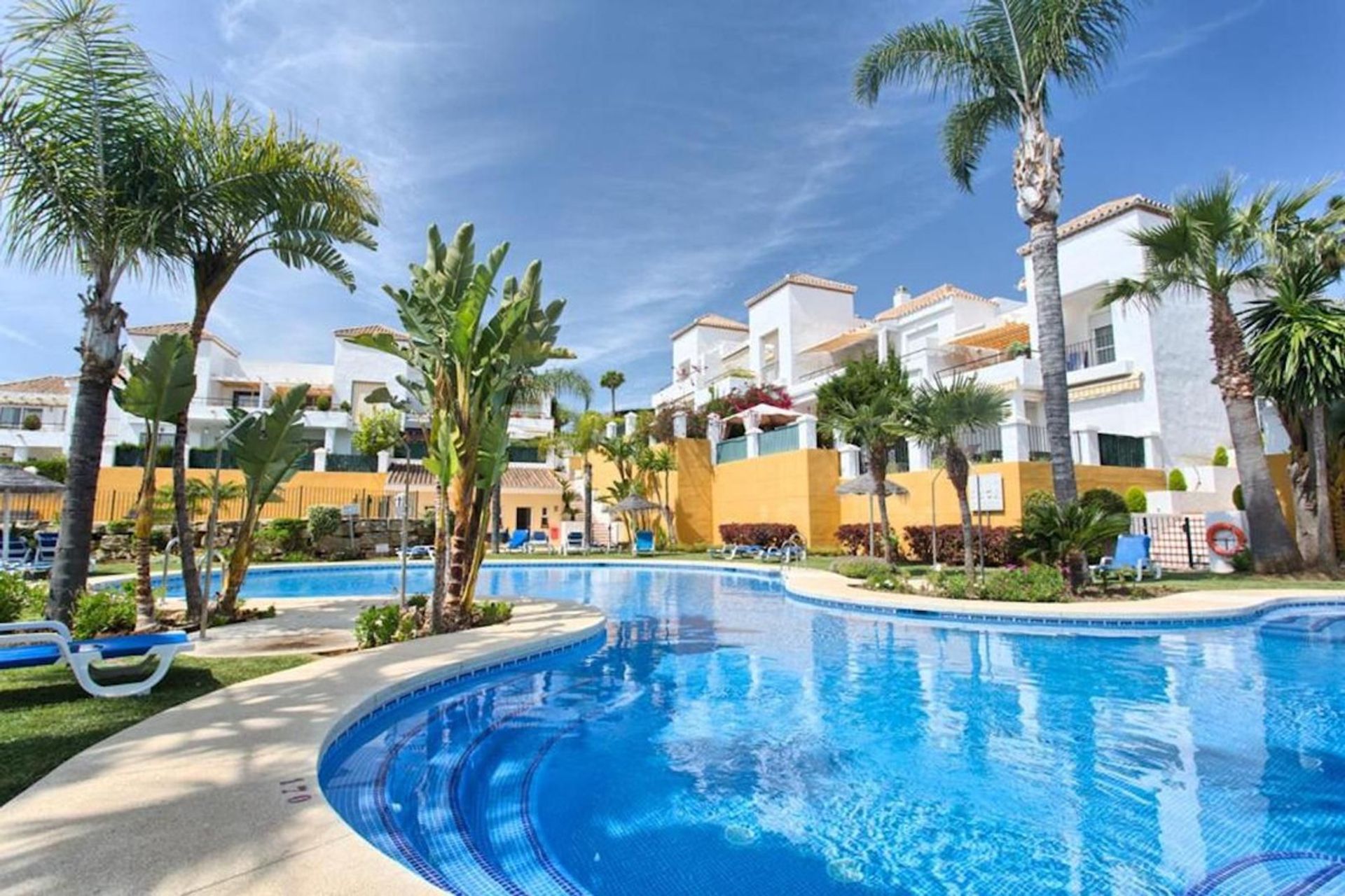 Condominium in Marbella, Andalucía 10228277