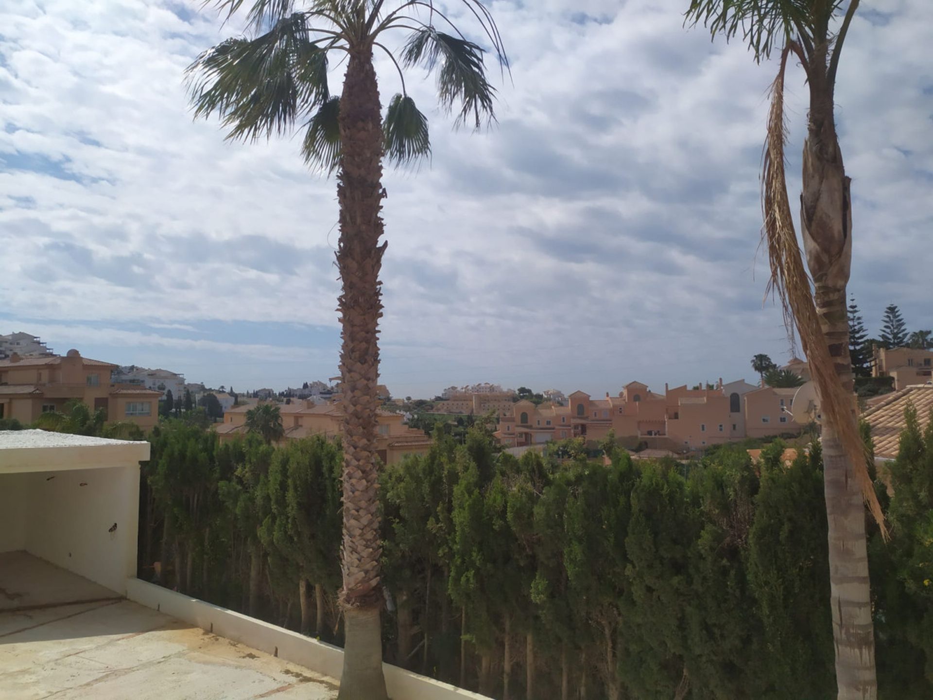 rumah dalam Urbanización Riviera Sol, Andalucía 10228364