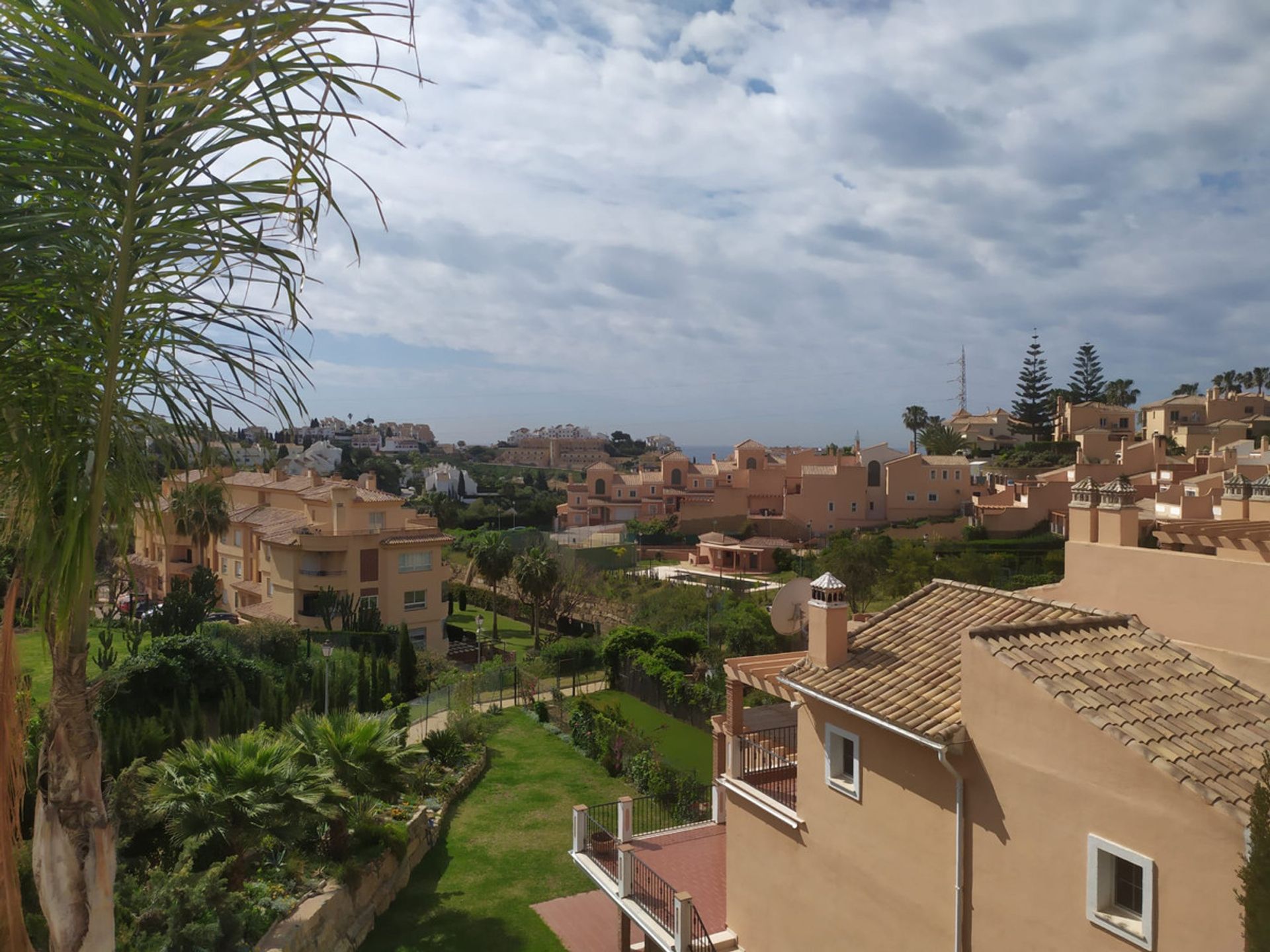 Casa nel Urbanización Riviera Sol, Andalucía 10228364