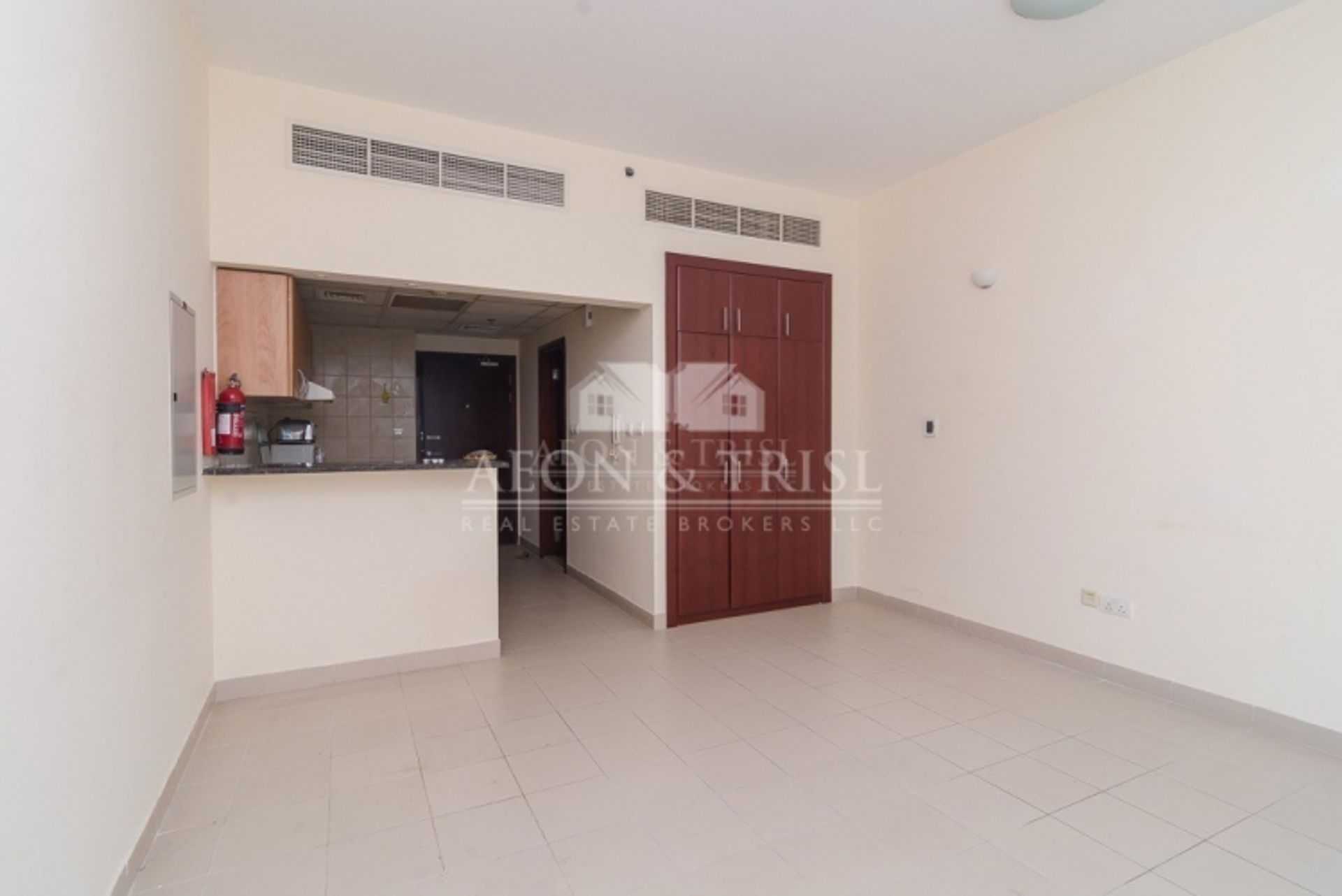 Condominium in Dubai, Dubai 10229255