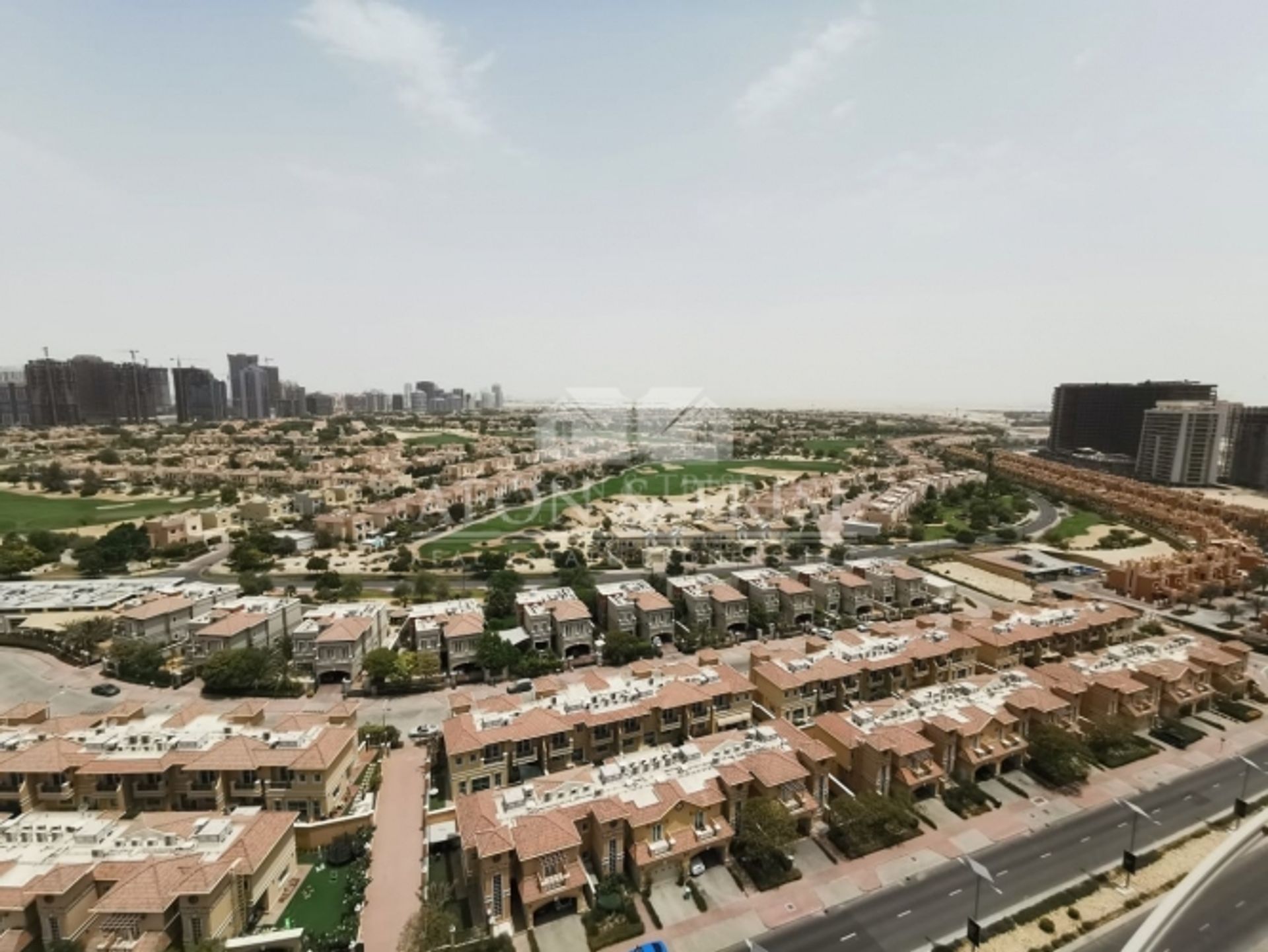 Condominium in Dubai, Dubai 10229255