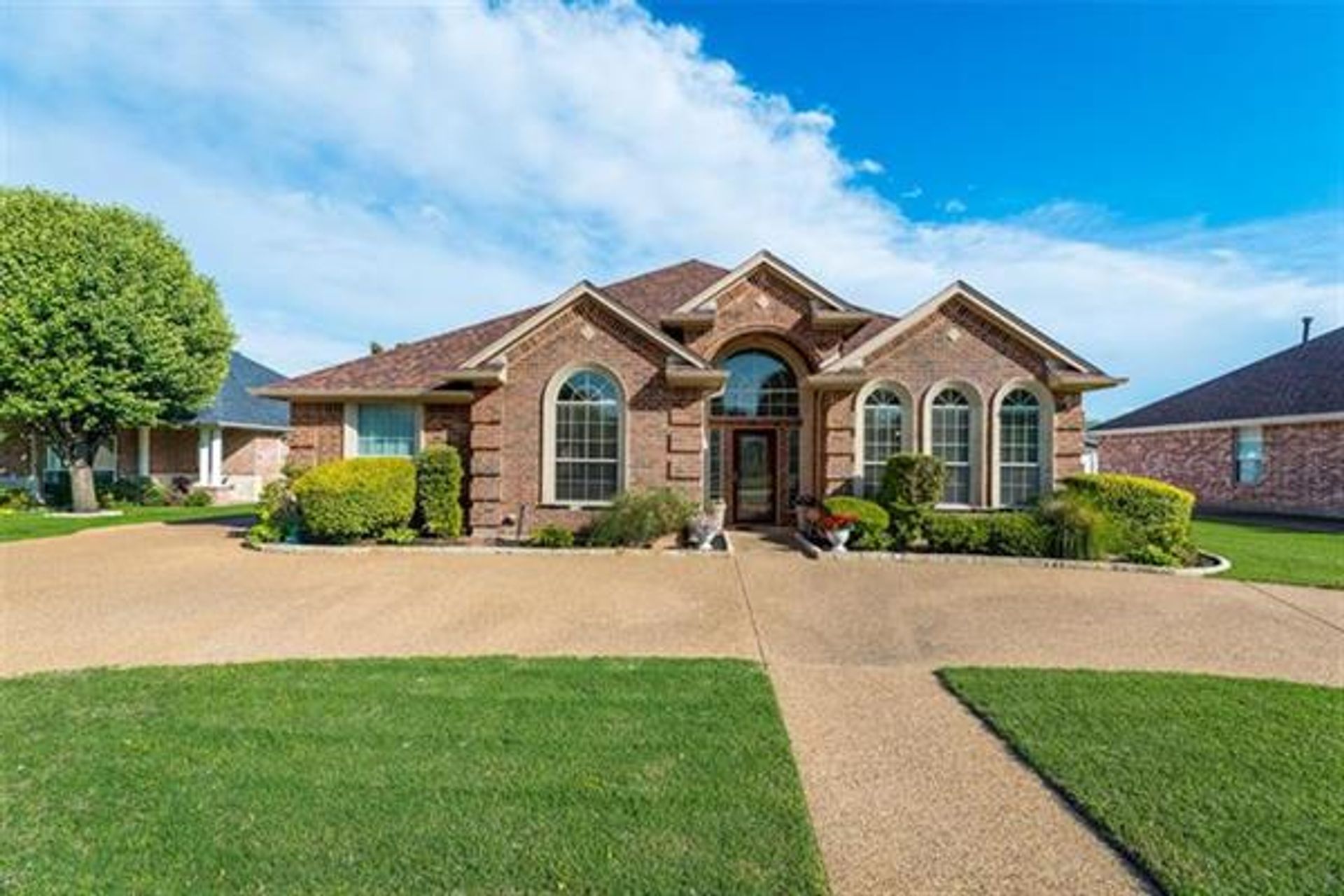 House in Waxahachie, Texas 10229421