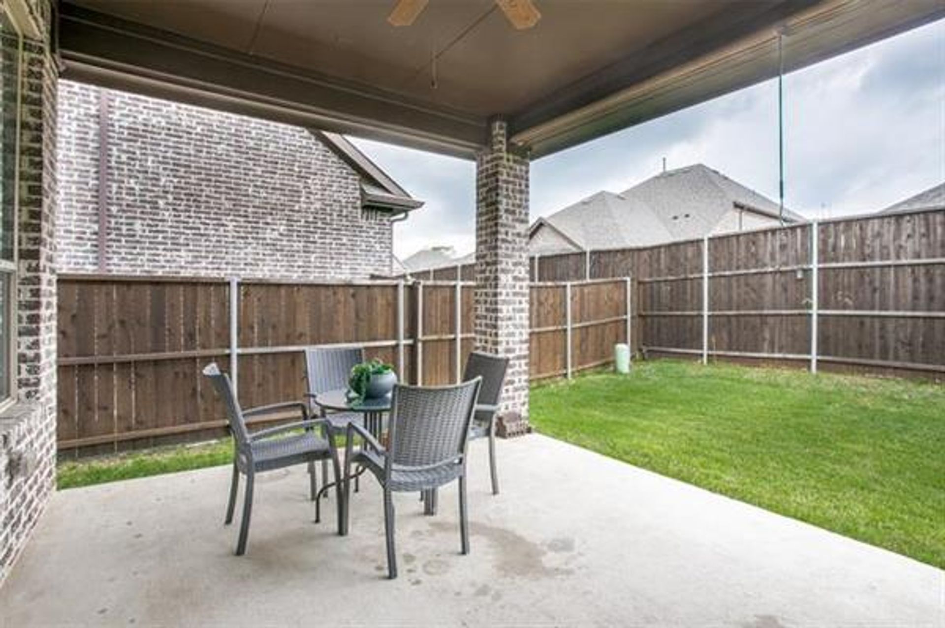 Rumah di Euless, Texas 10229796