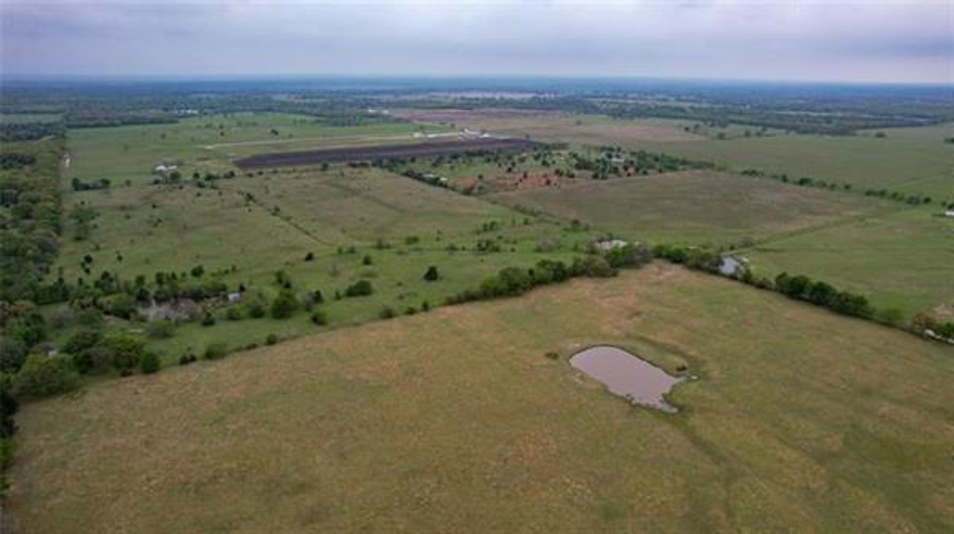 Talo sisään Tolosa, Texas 10230009