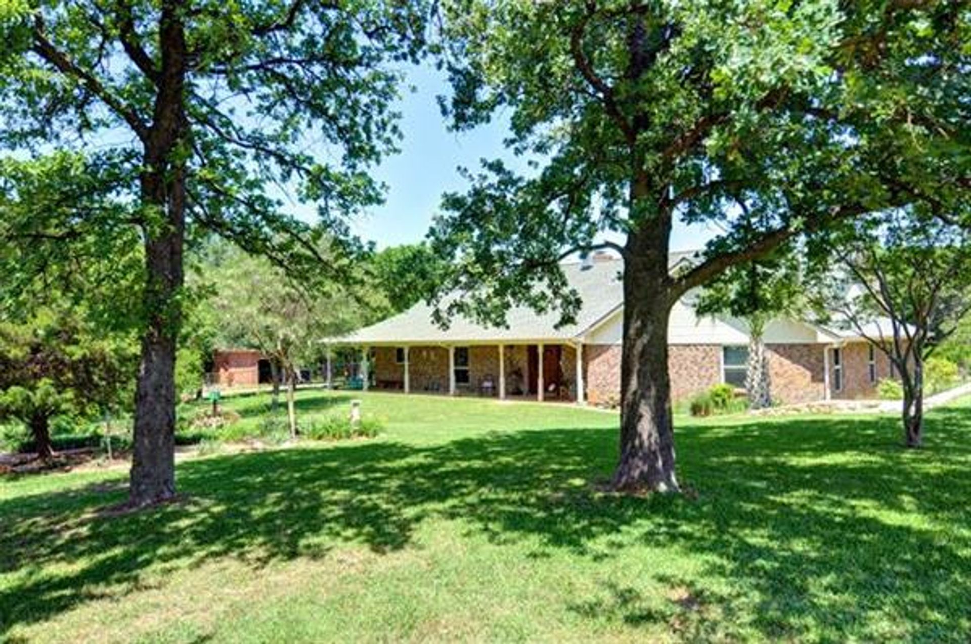 Rumah di Rendon, Texas 10230017