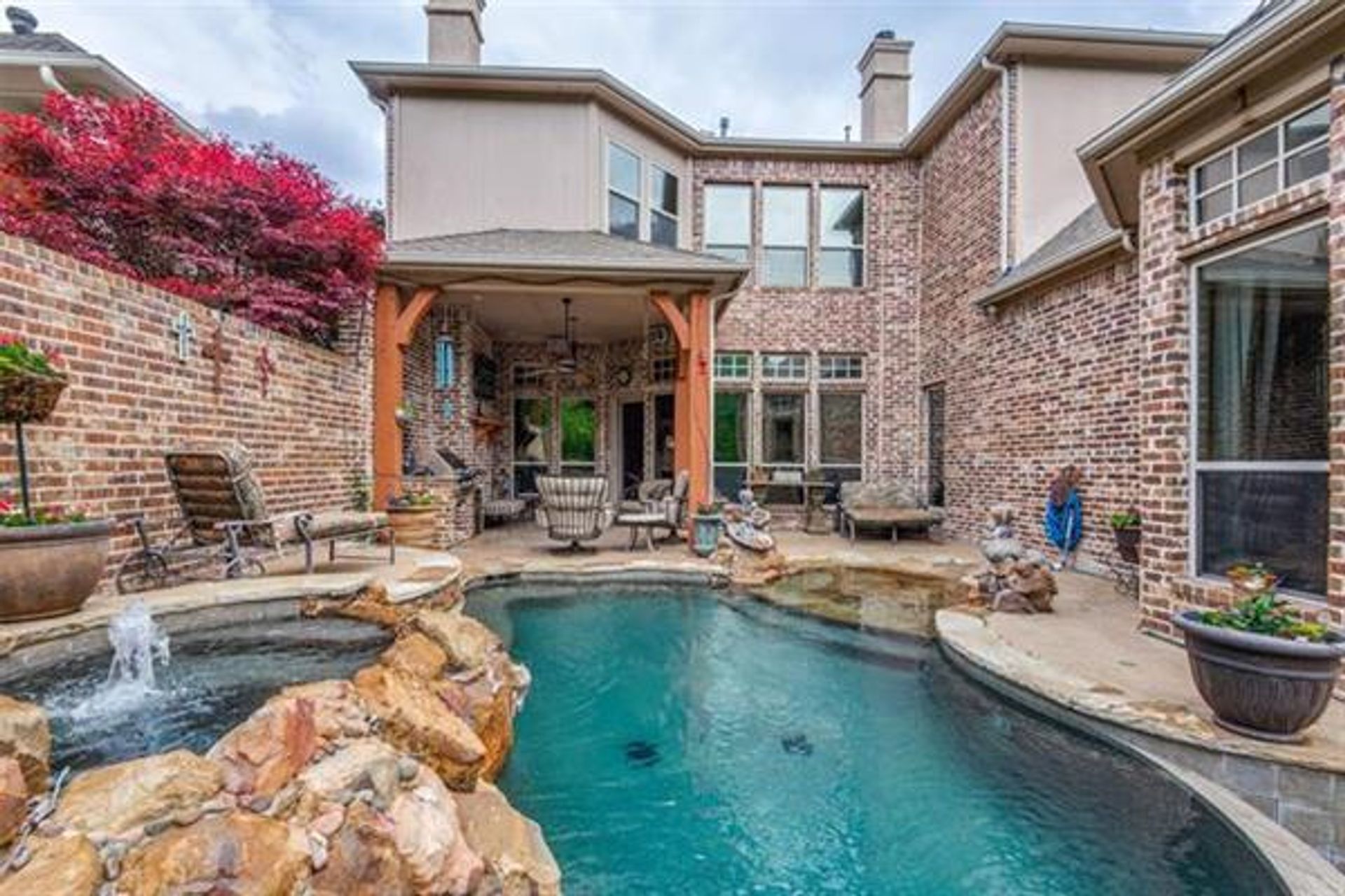 House in Plano, Texas 10230137