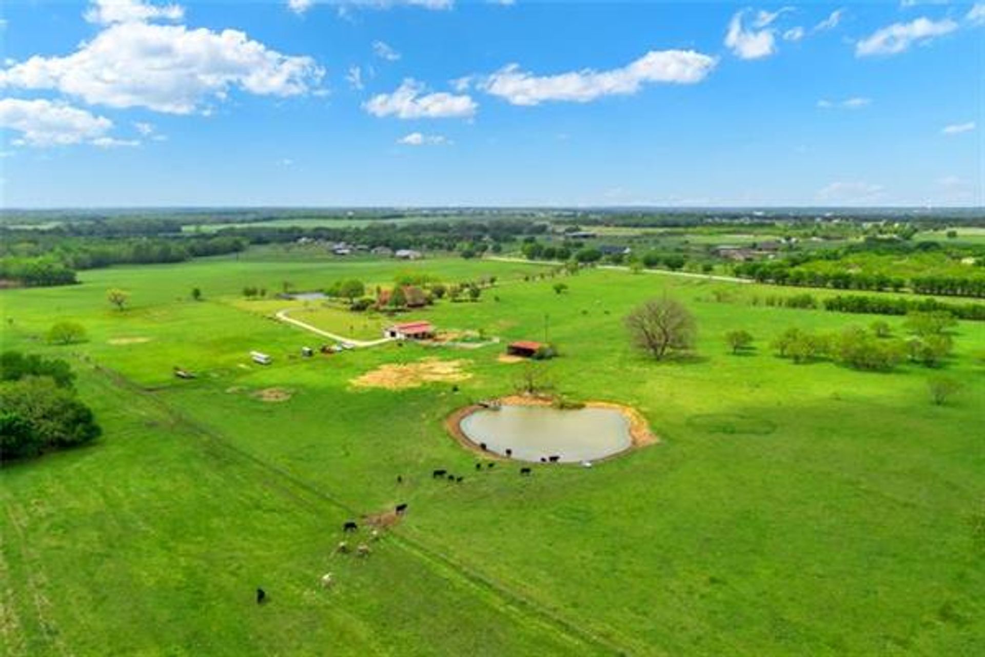 بيت في Maypearl, Texas 10230363