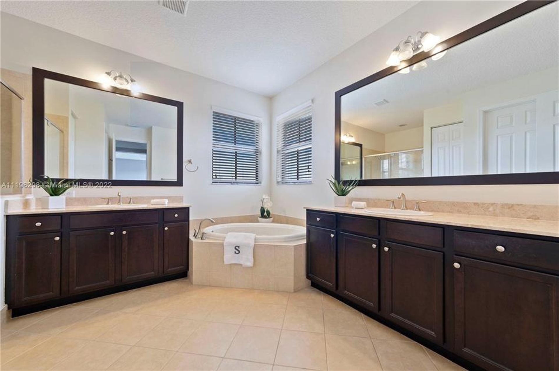 Condominio nel Pembroke Pines, Florida 10230524