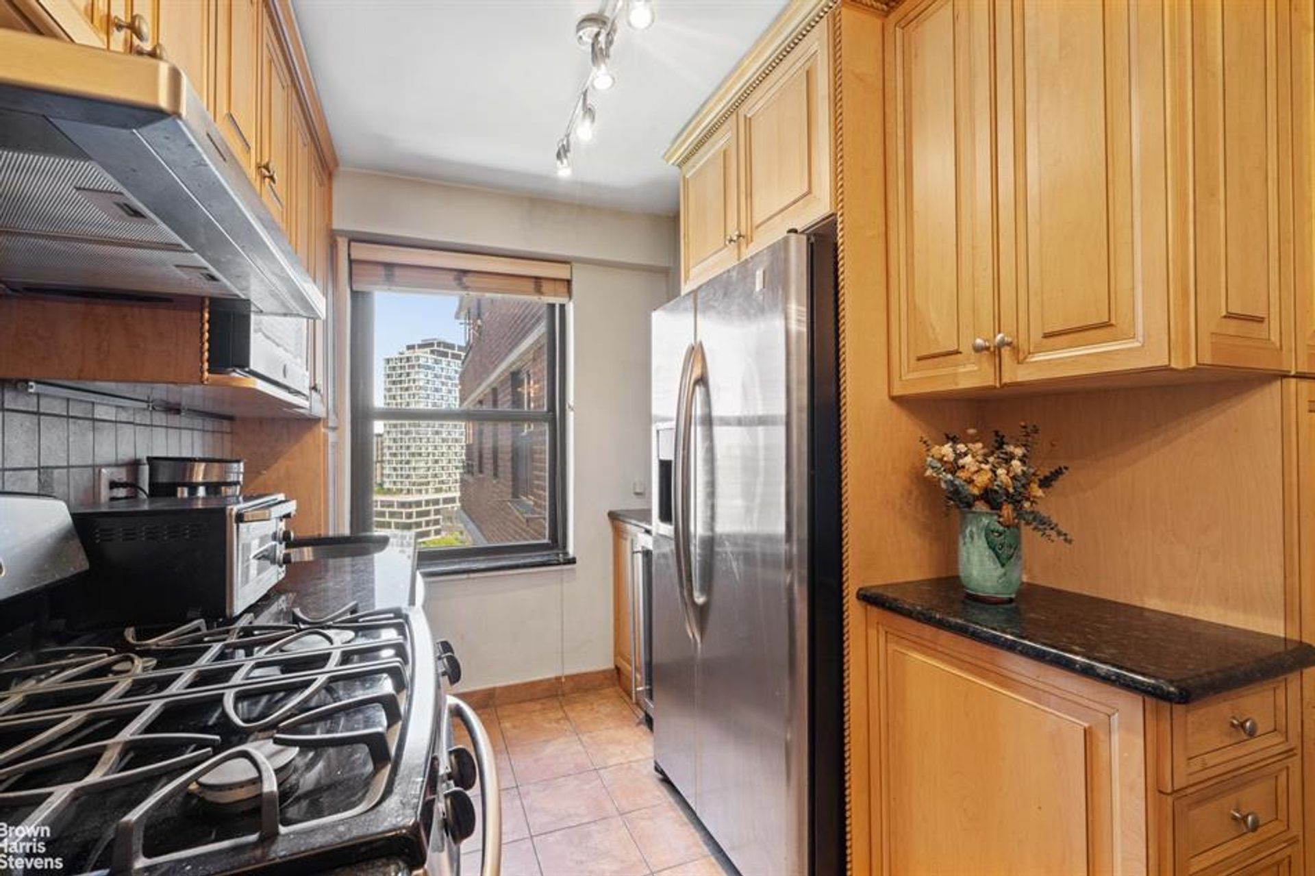 Condominium in Hoboken, New Jersey 10230997