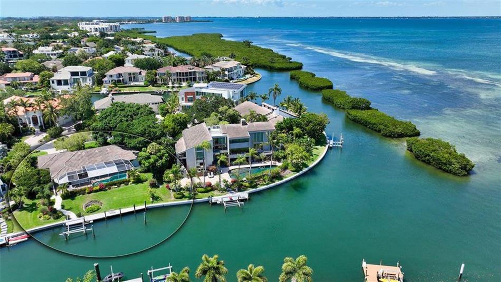 Maa sisään Longboat Key, Florida 10231950