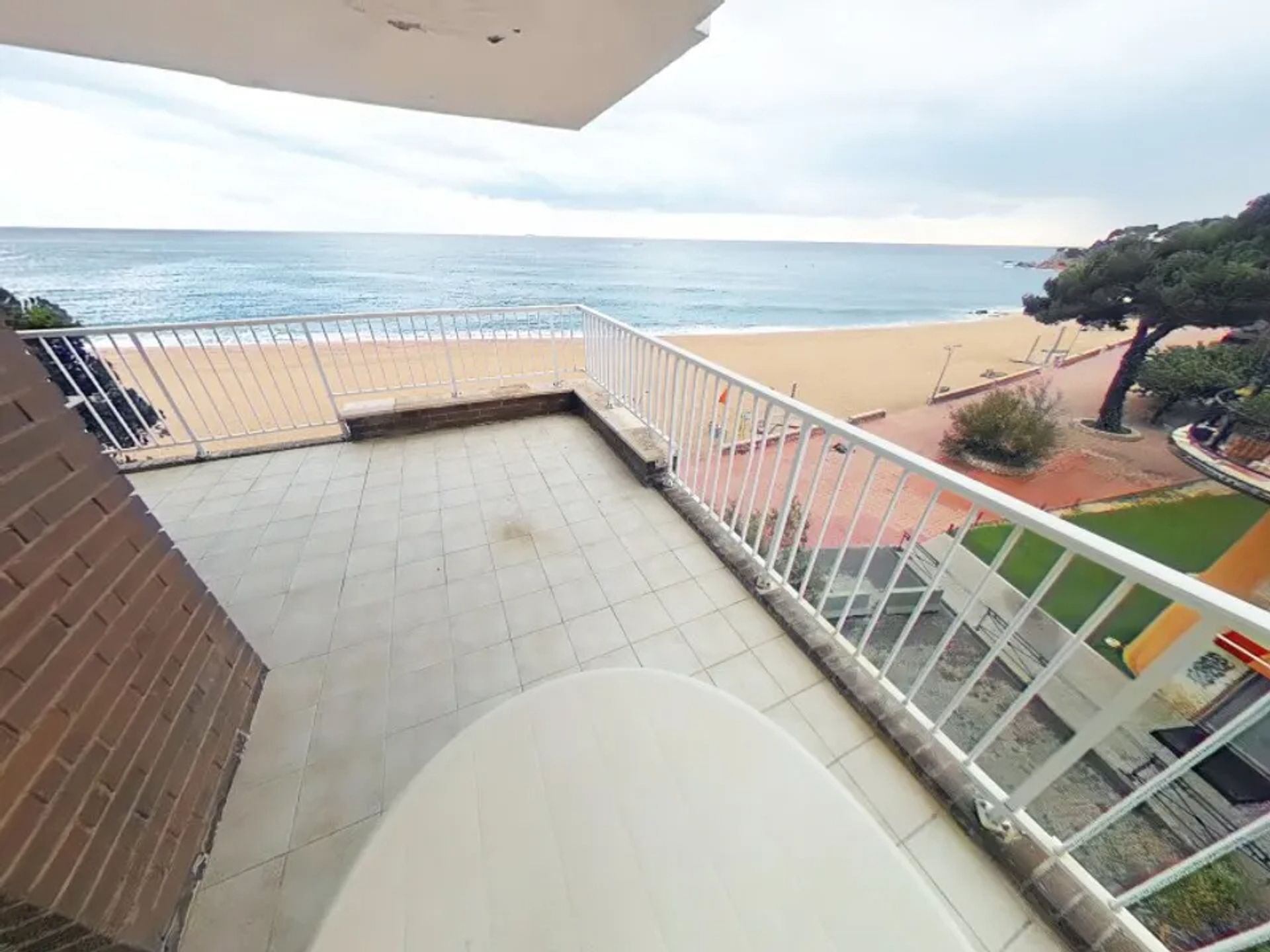 Condominium in Lloret de Mar, Catalonia 10234395