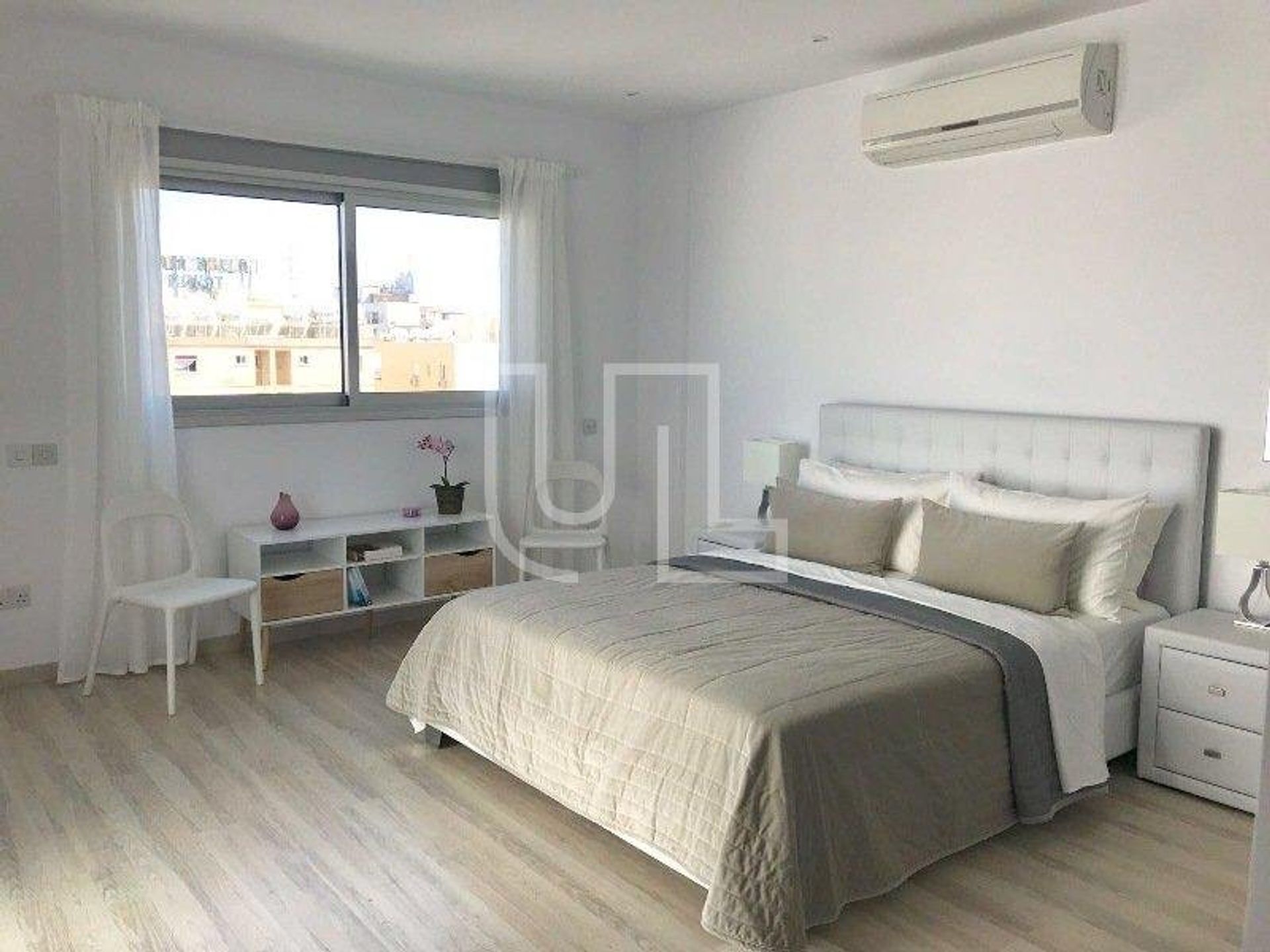 Osakehuoneisto sisään Limassol, Limassol 10485401