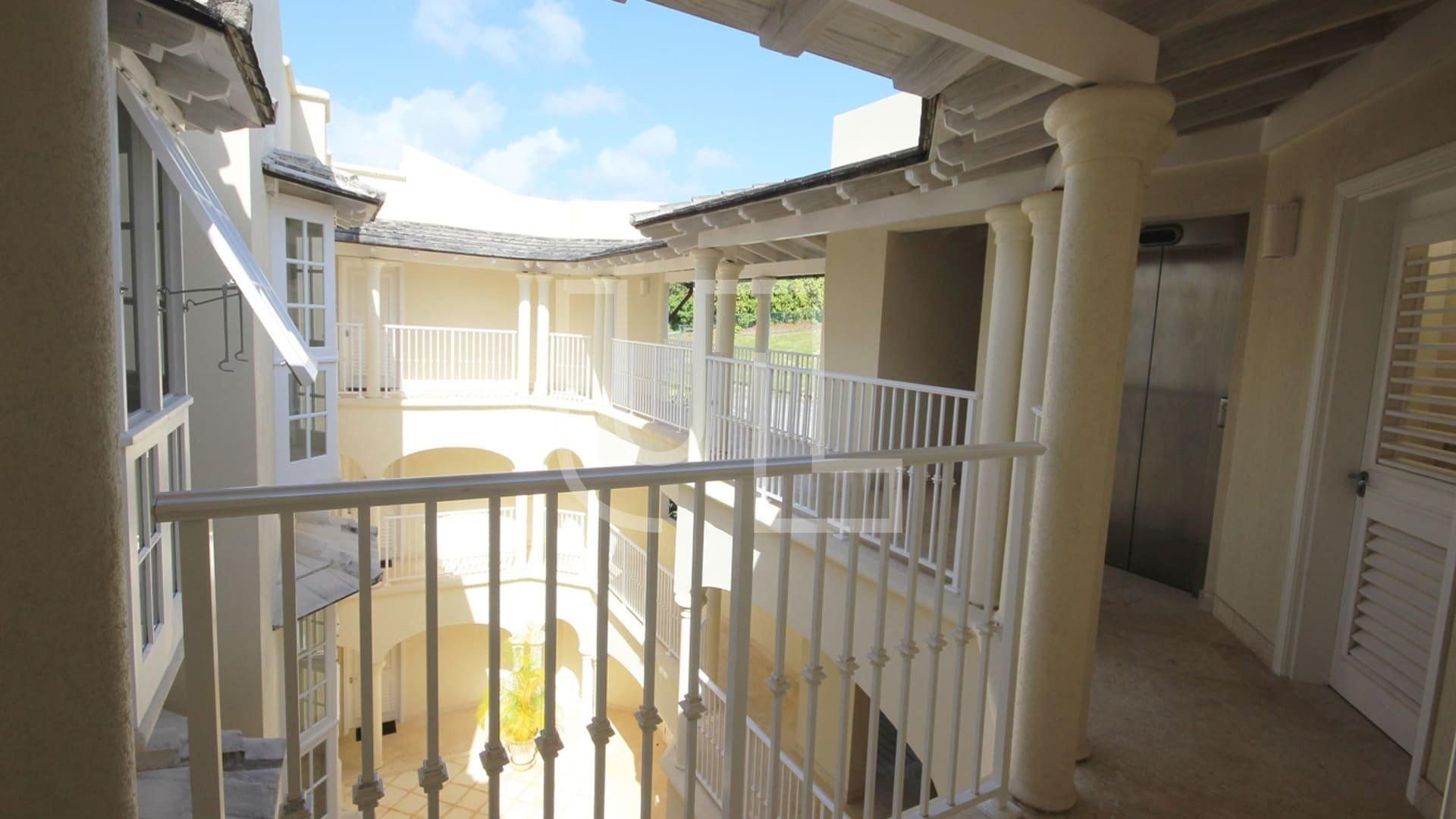 Condominium dans Holetown, Saint James 10485441