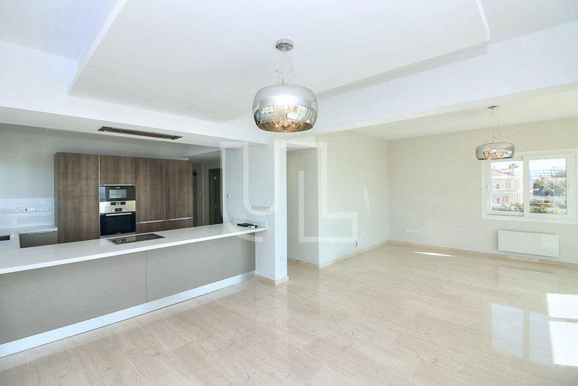 Condominium in Limassol, Limassol 10485540