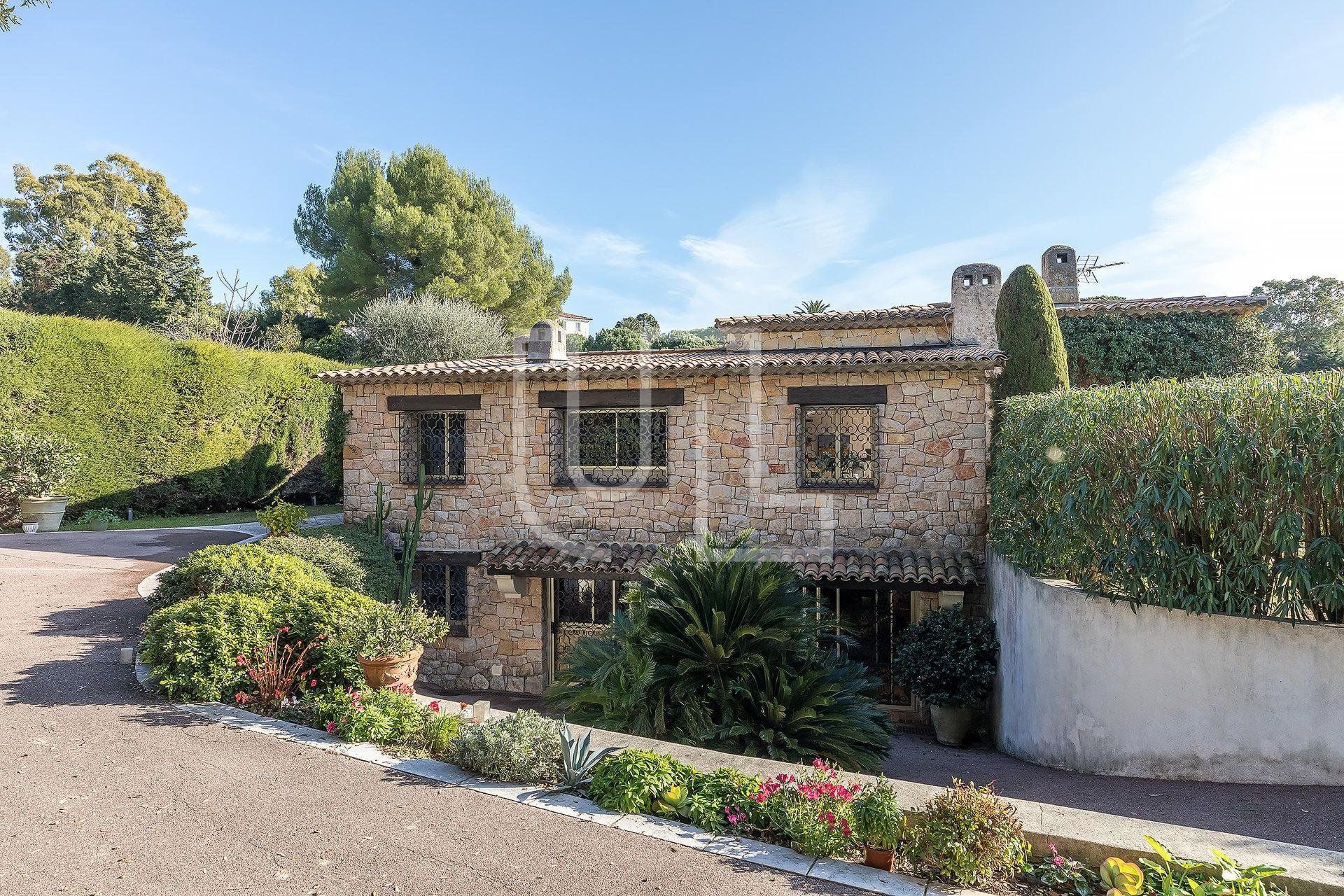 casa no Antibes, Provence-Alpes-Côte d'Azur 10485683