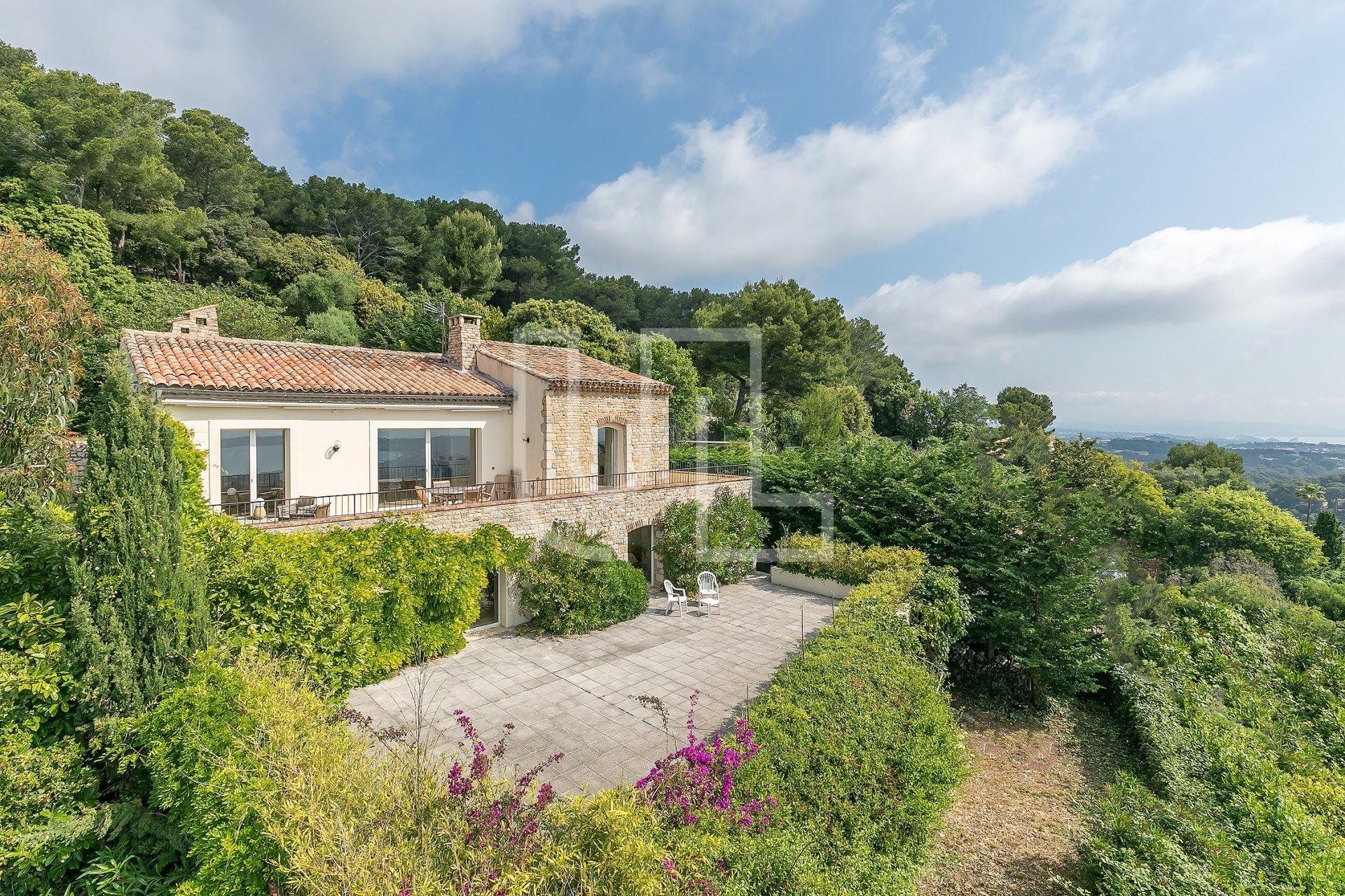 Huis in Vallauris, Provence-Alpes-Côte d'Azur 10485700